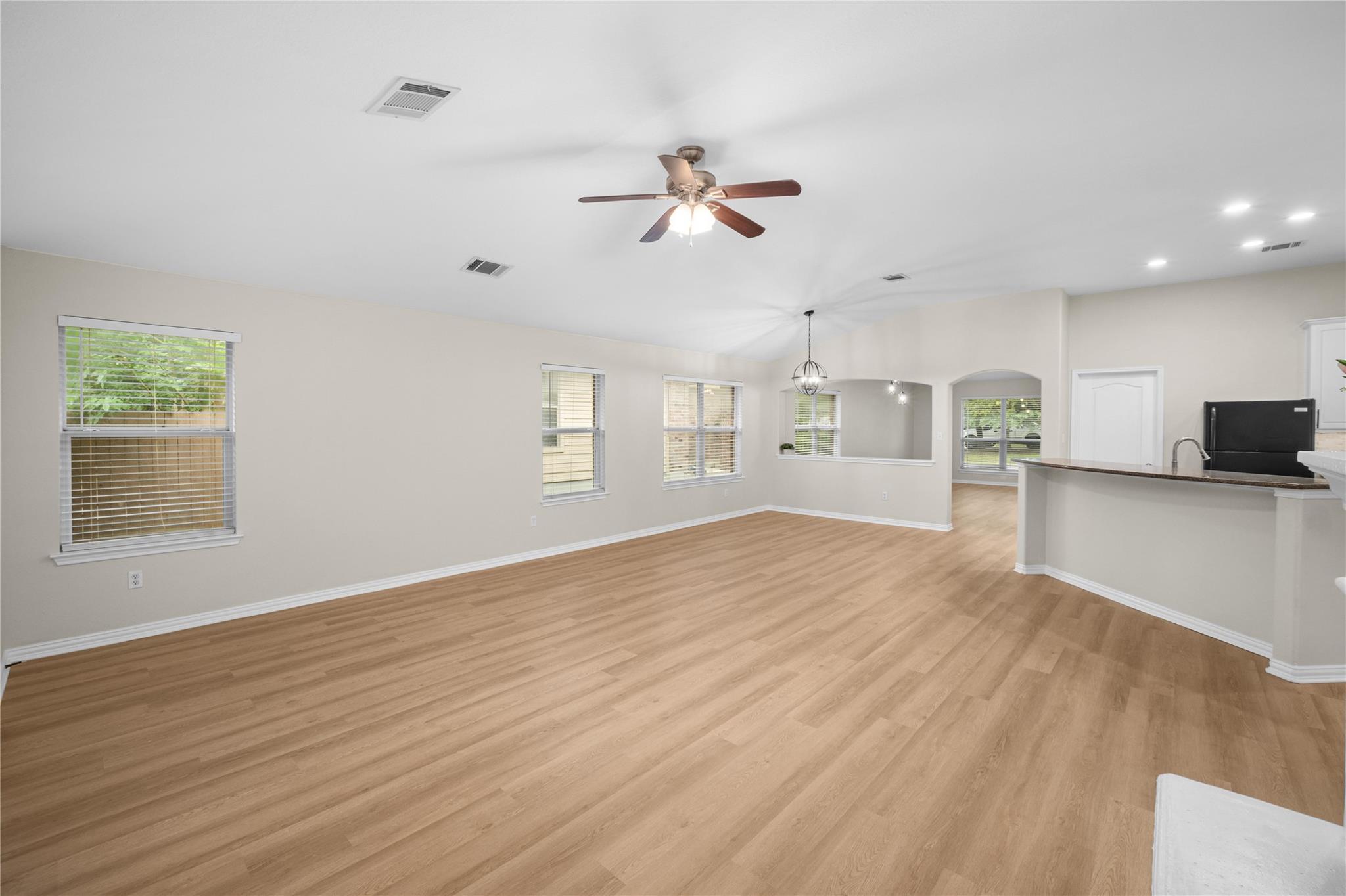 571 Reliance Dr, Buda, TX 78610