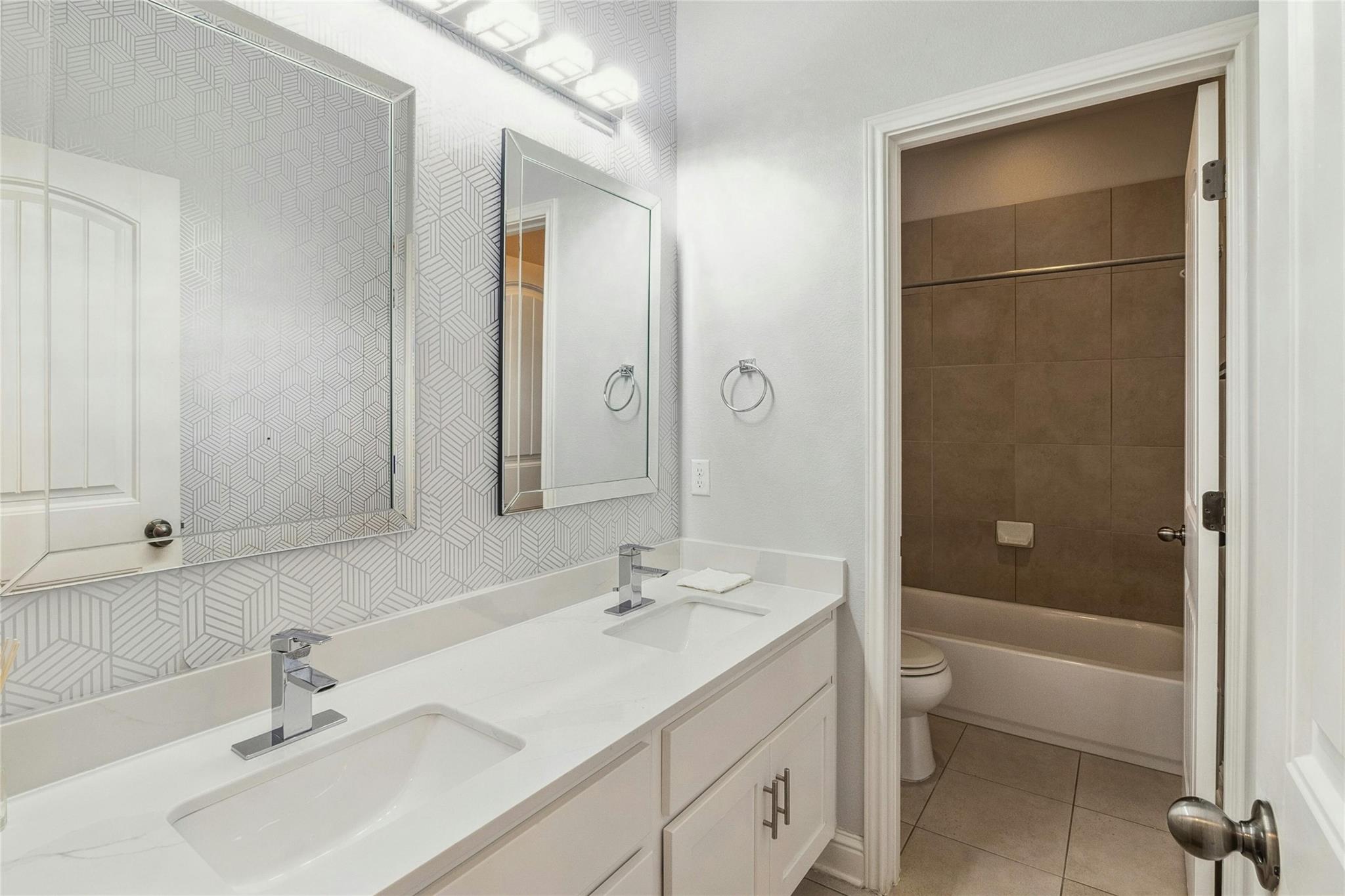 11813 Quintana Cv, Austin, TX 78739