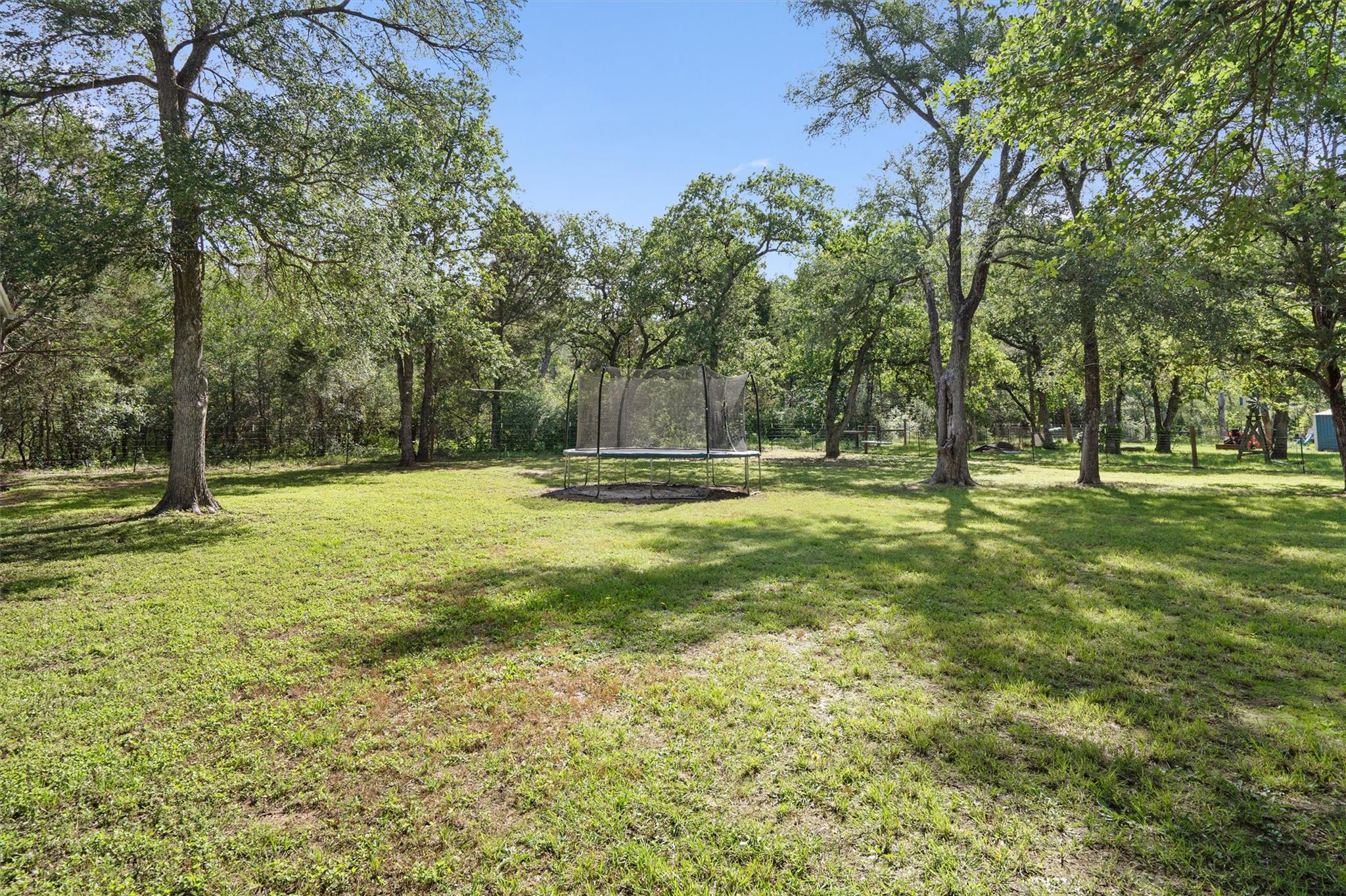 136 Fawn Holw, Elgin, TX 78621