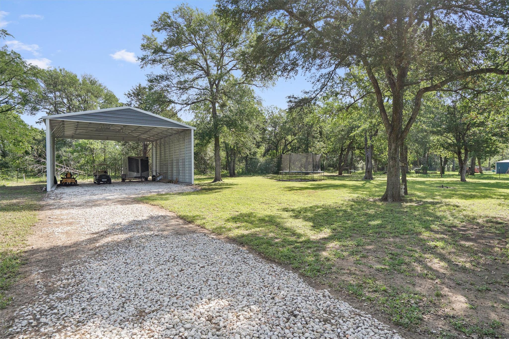 136 Fawn Holw, Elgin, TX 78621