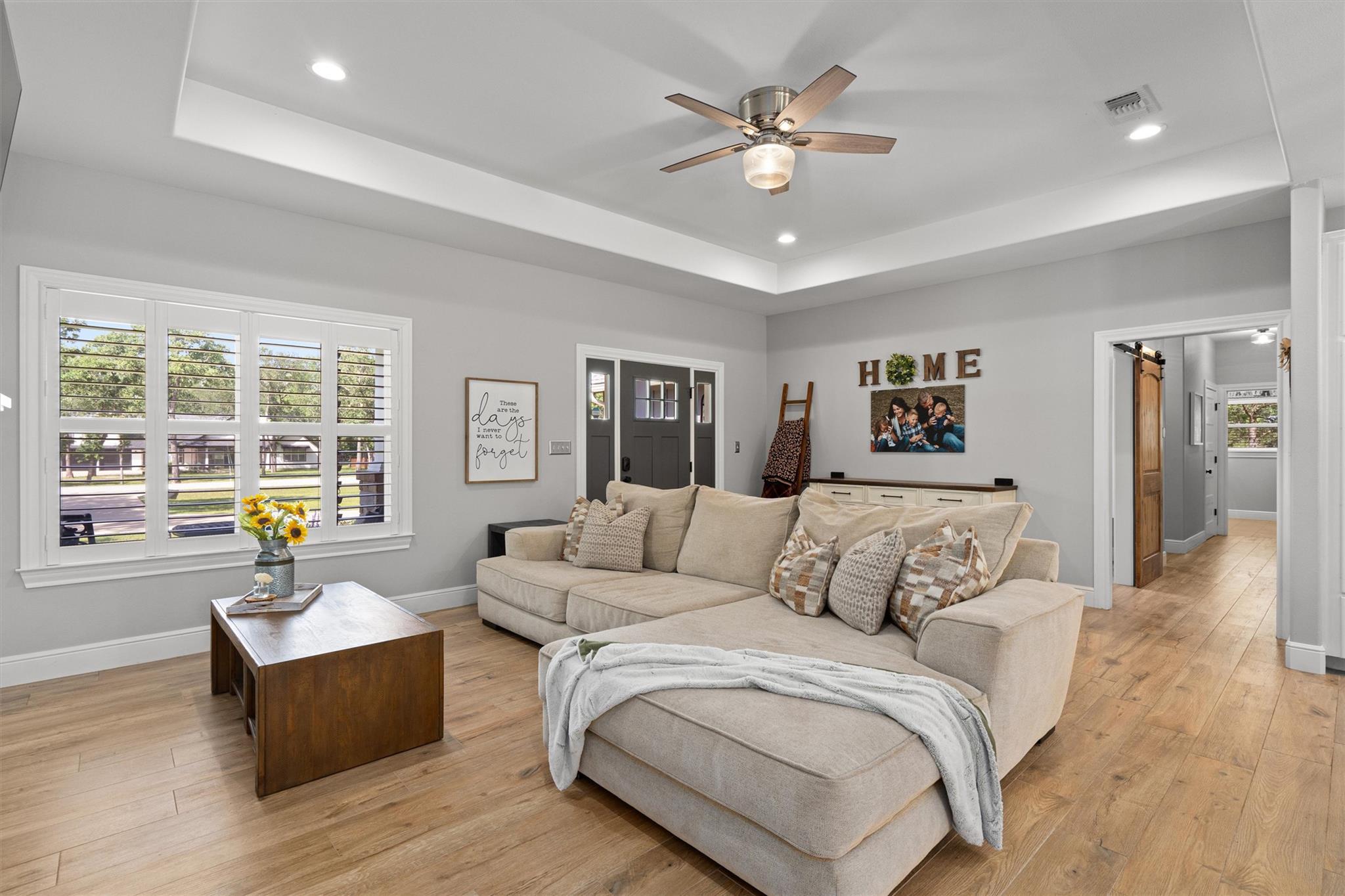 136 Fawn Holw, Elgin, TX 78621