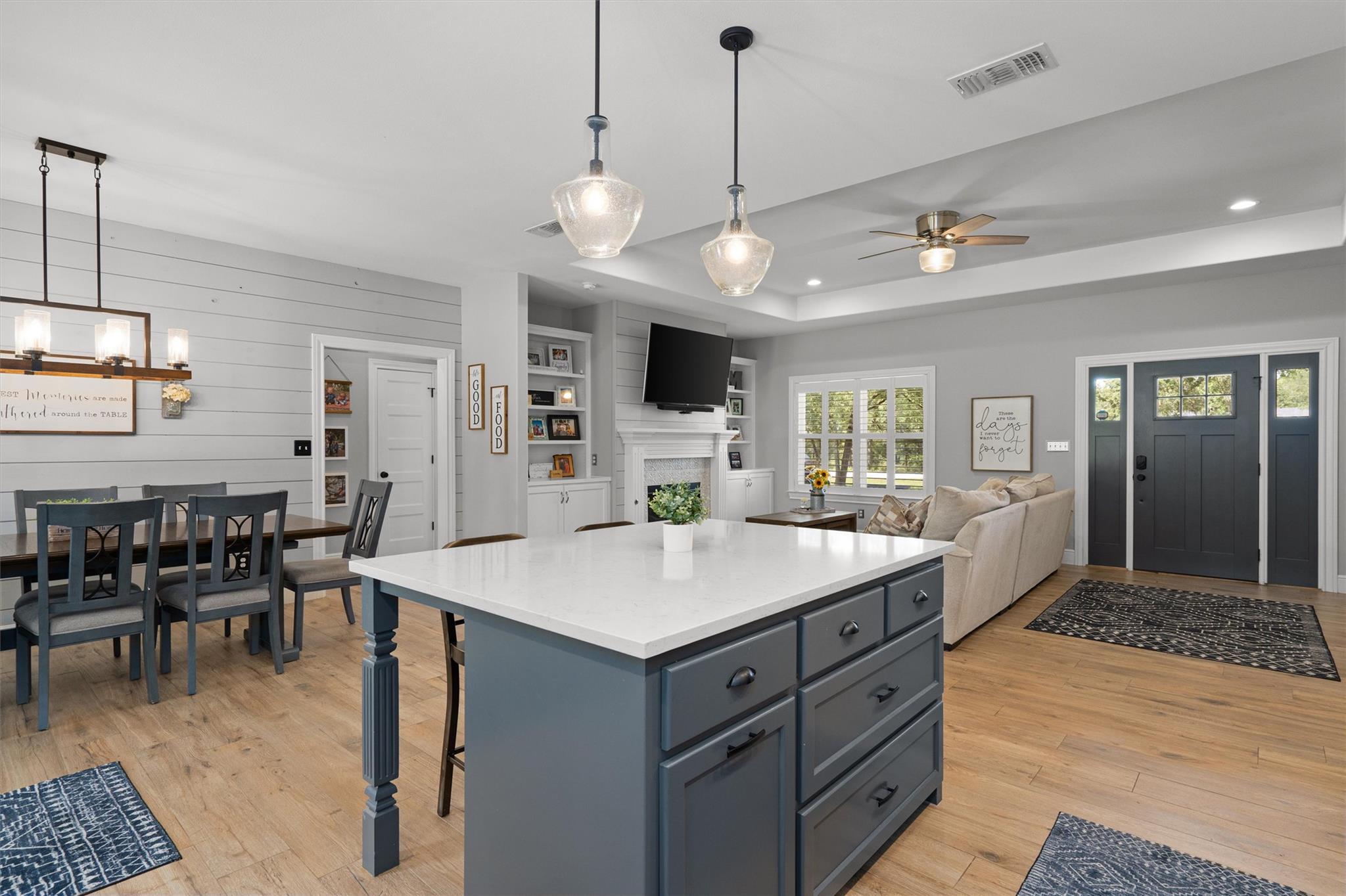 136 Fawn Holw, Elgin, TX 78621