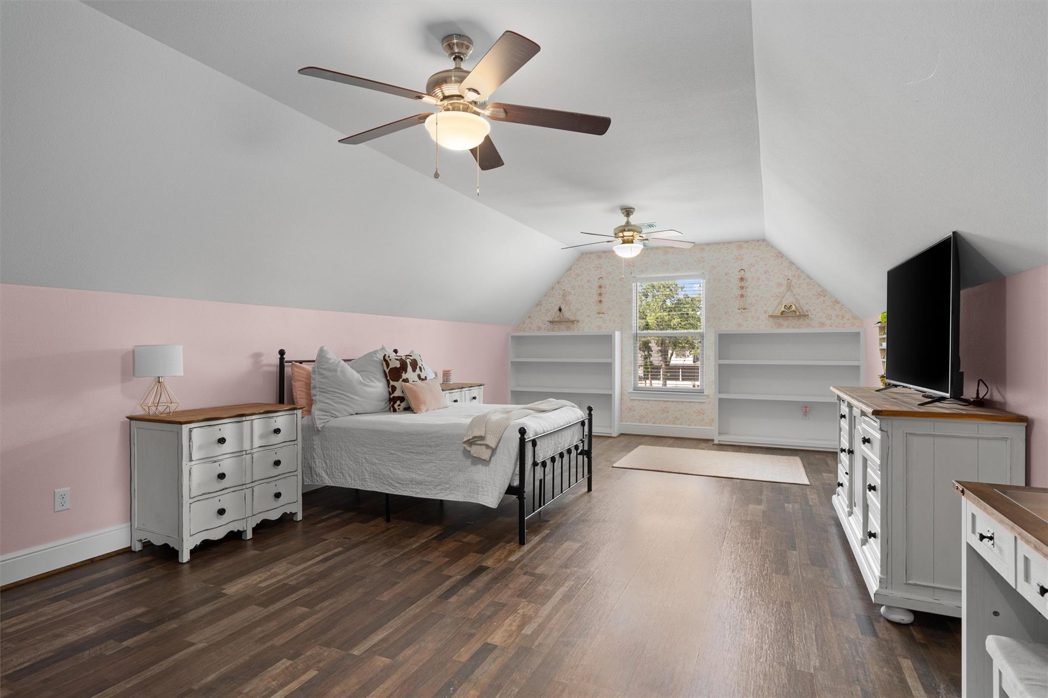 136 Fawn Holw, Elgin, TX 78621
