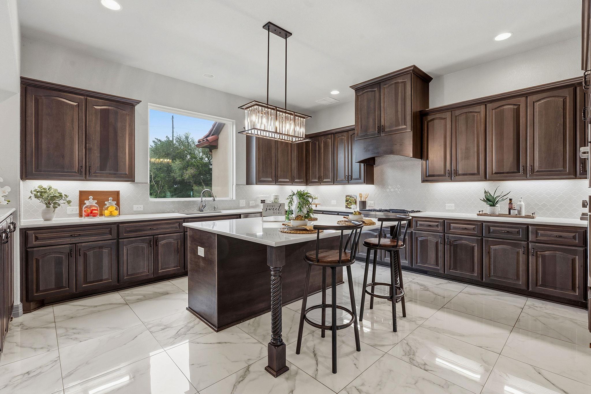 427 Bella Montagna Cir, Austin, TX 78734