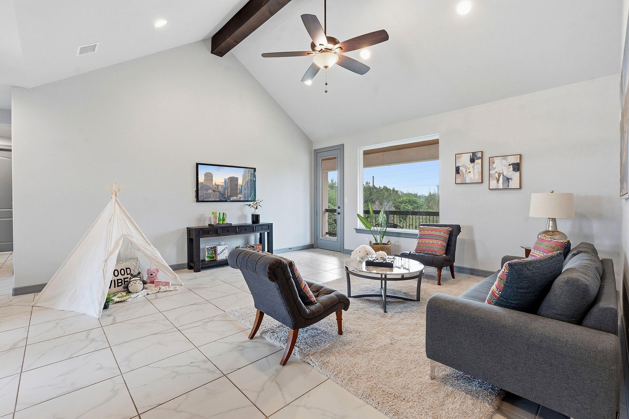 427 Bella Montagna Cir, Austin, TX 78734