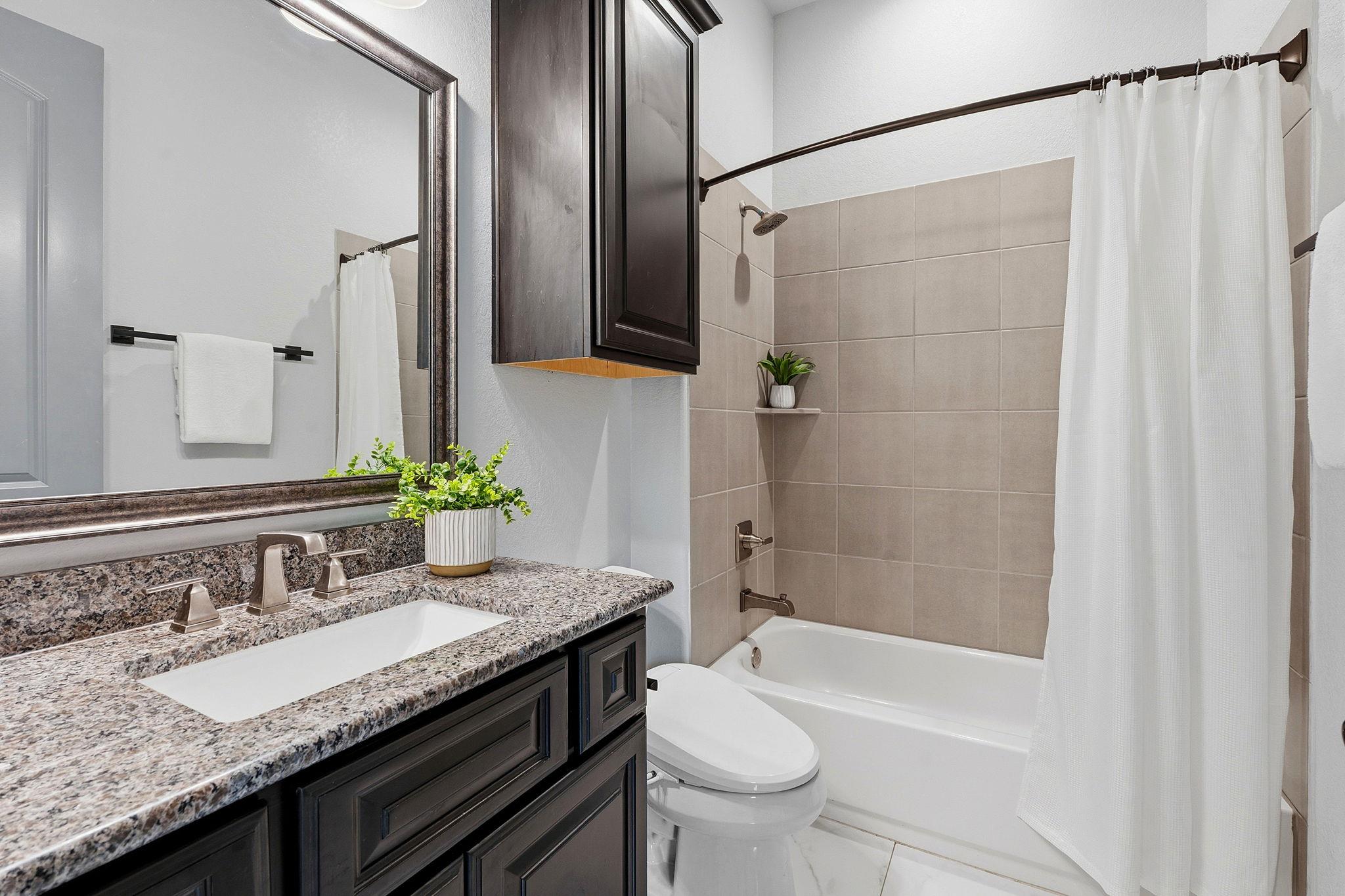 427 Bella Montagna Cir, Austin, TX 78734