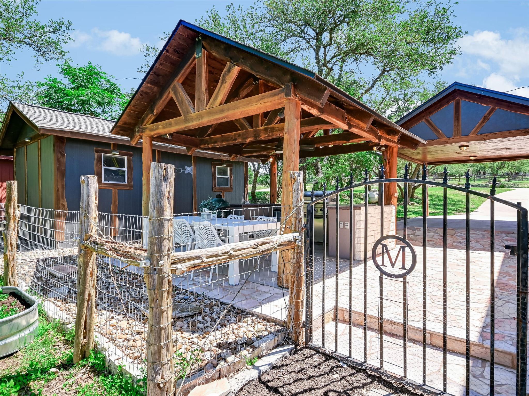 303 N Canyonwood Dr, Dripping Springs, TX 78620