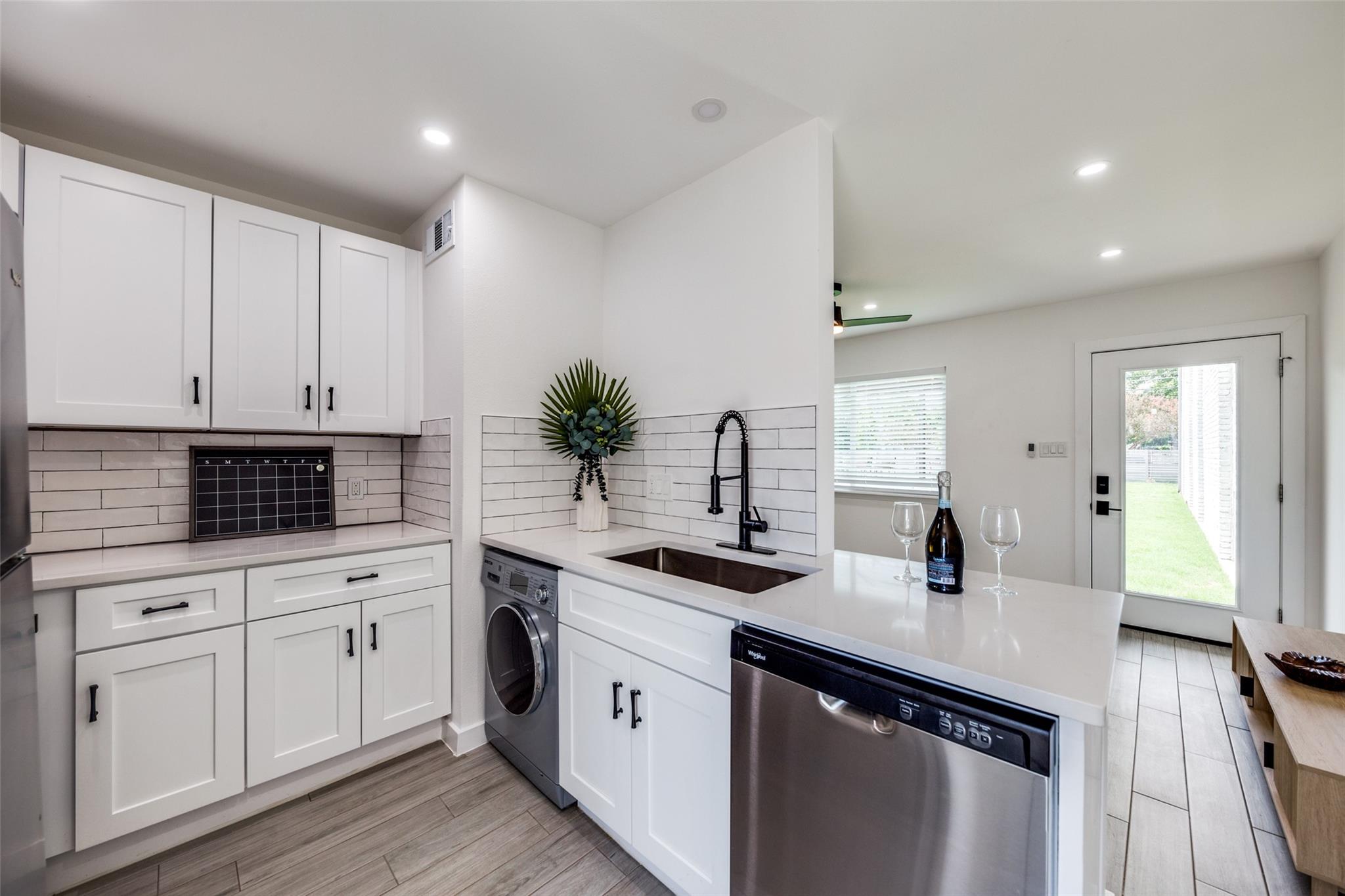 1200 E 52nd St # 209, Austin, TX 78723