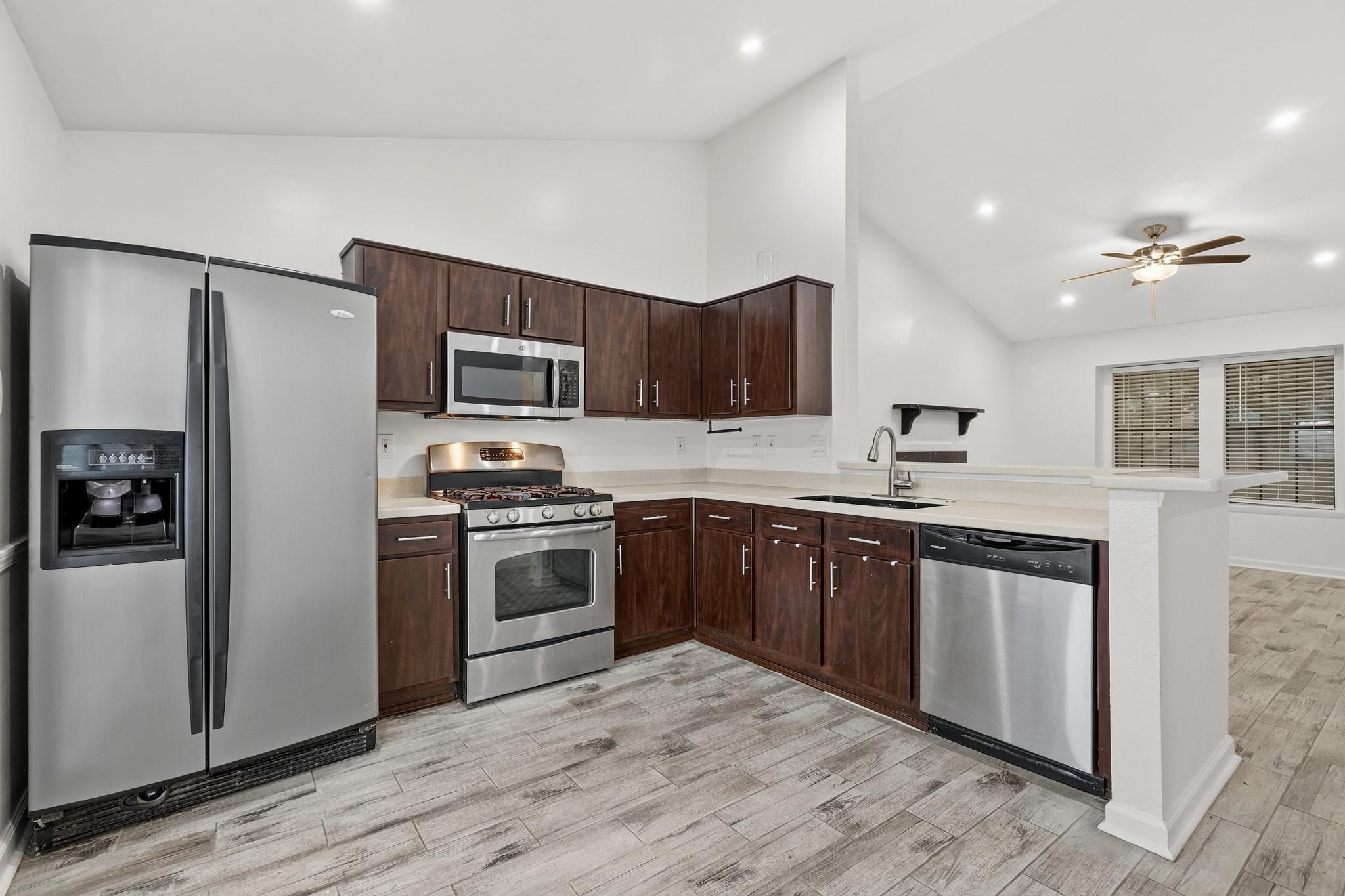1411 Gracy Farms Ln # 73, Austin, TX 78758