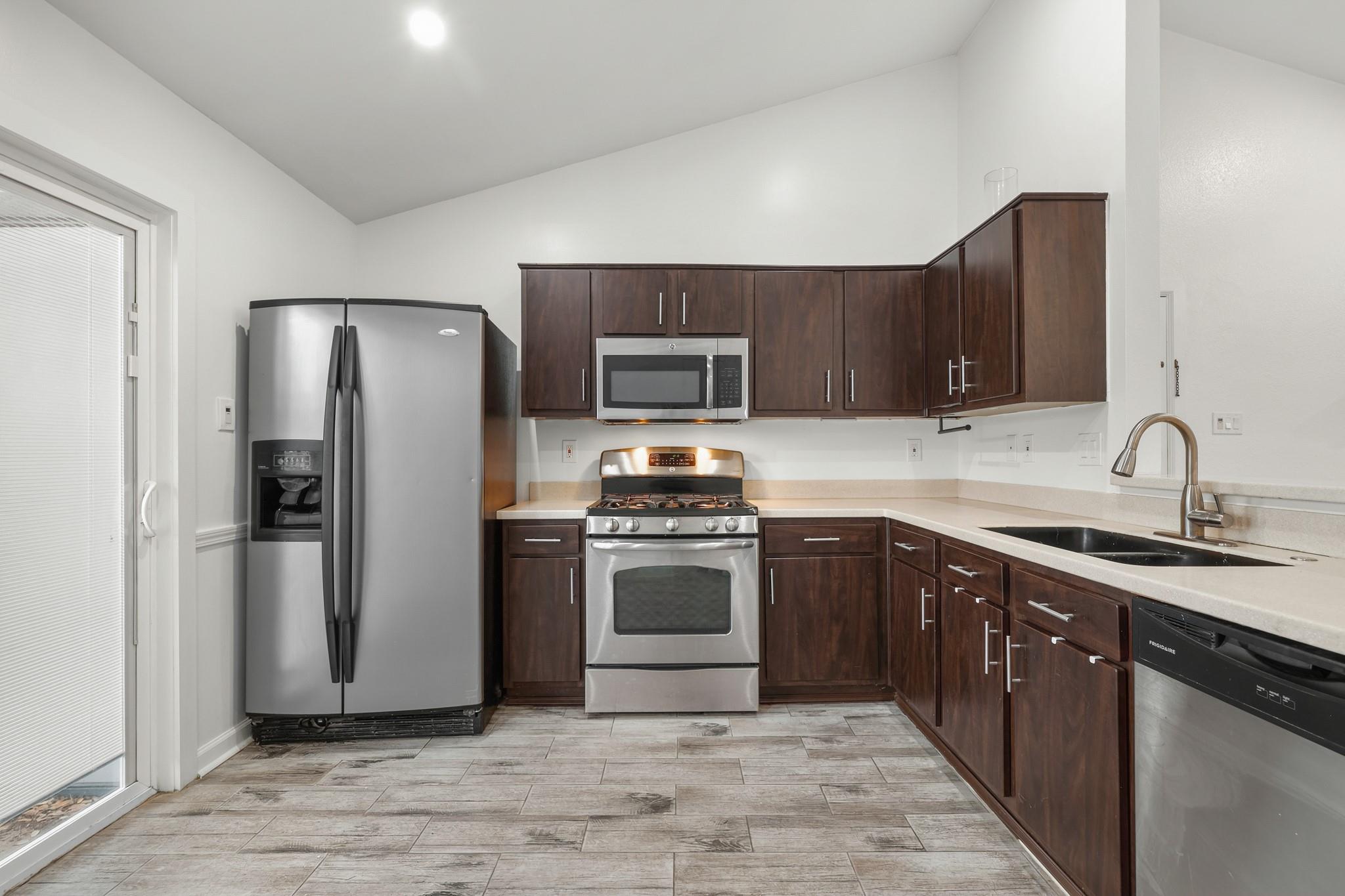 1411 Gracy Farms Ln # 73, Austin, TX 78758