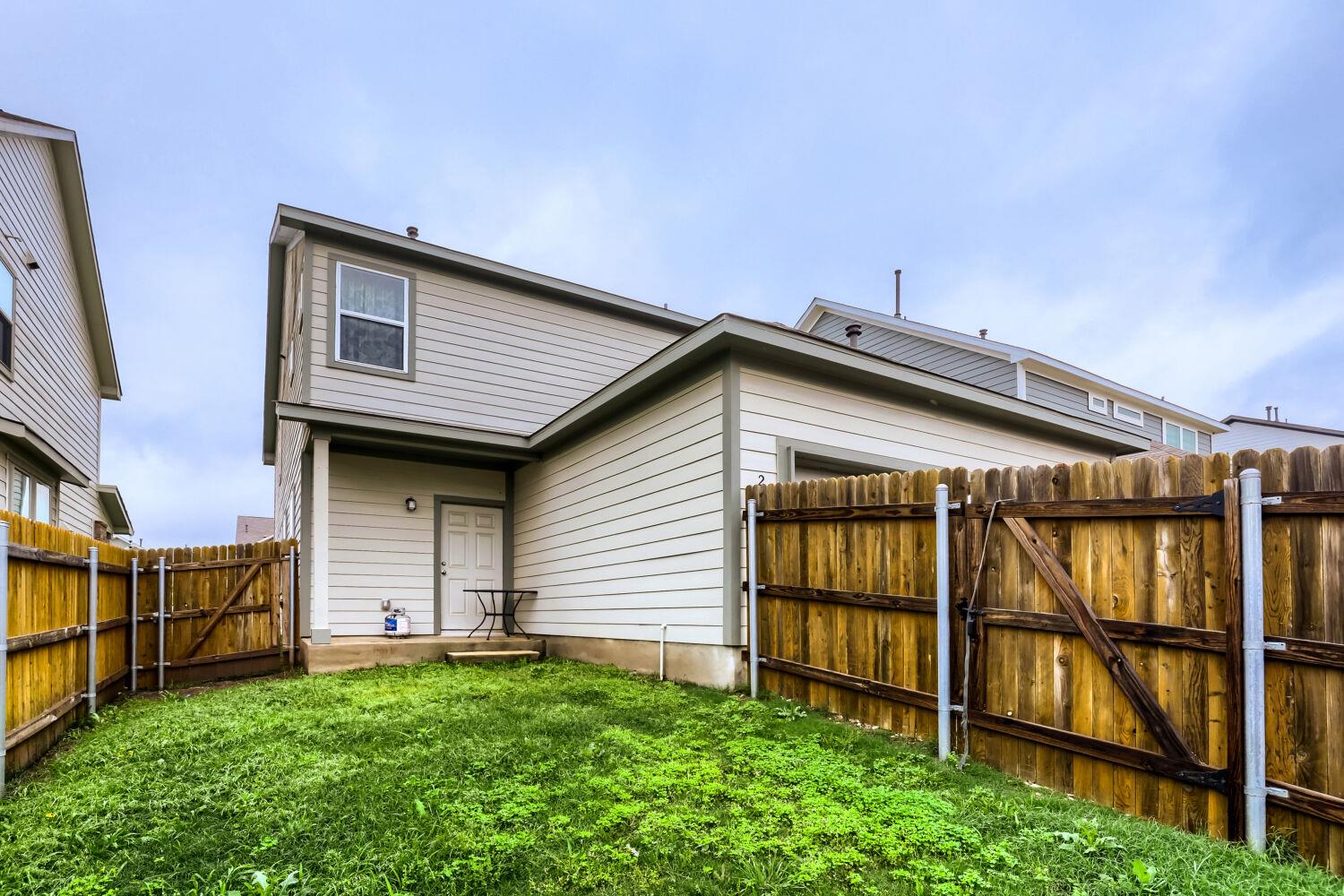 2432 Berryville Ln, Leander, TX 78641