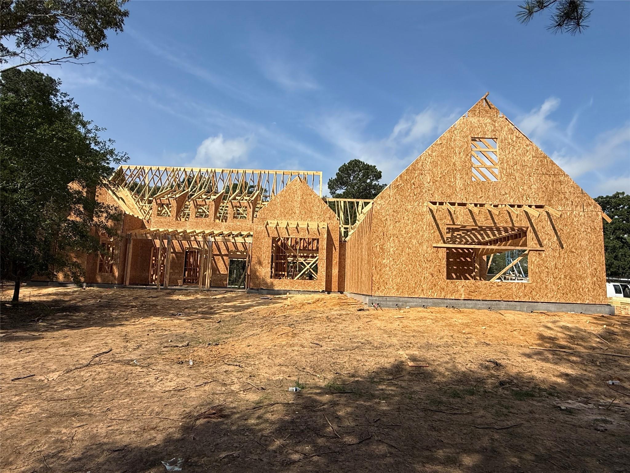 204 Rolling Oaks Dr, Hockley, TX 77447