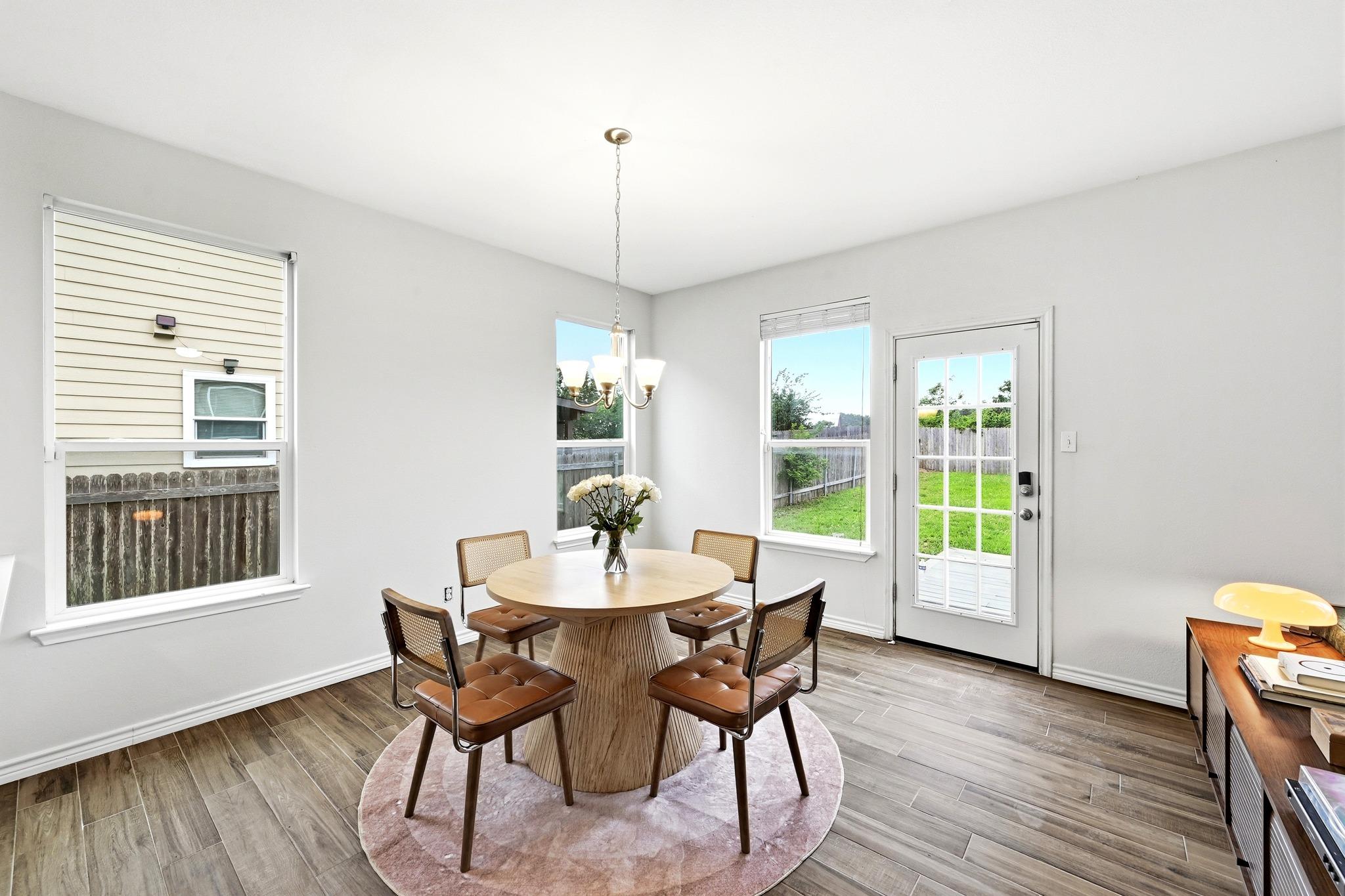 330 Gina Dr, Kyle, TX 78640