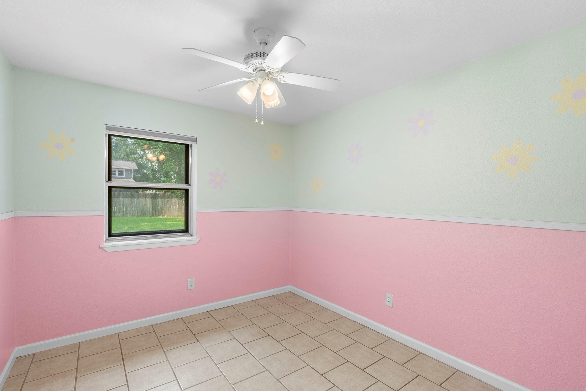 903 Mimosa Dr, Lockhart, TX 78644