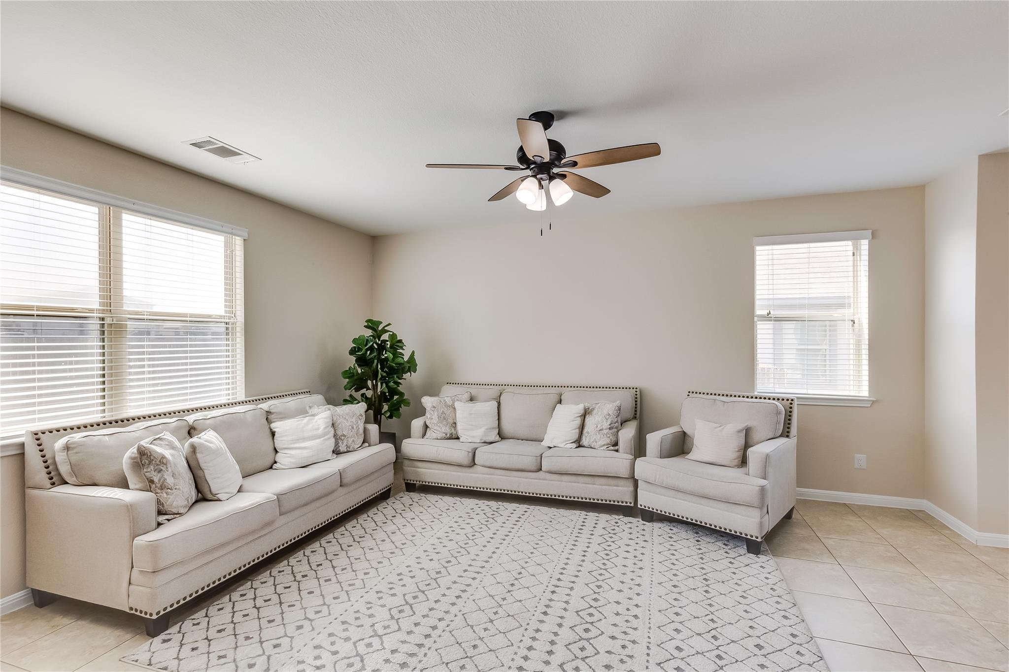 5745 Porano Cir, Round Rock, TX 78665
