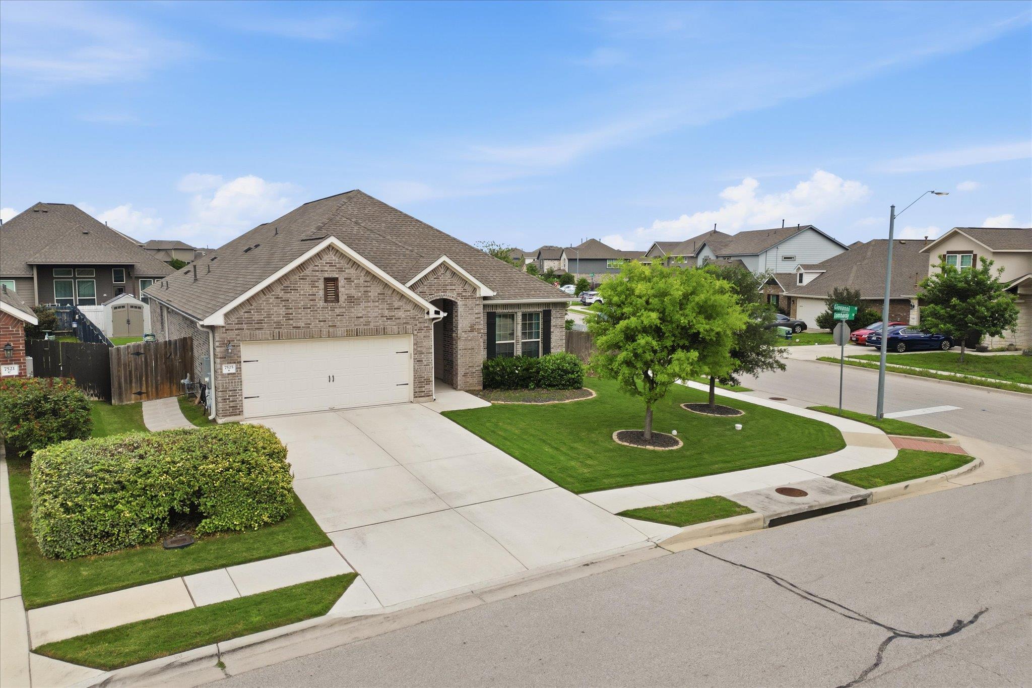 7525 Lombardy Loop, Round Rock, TX 78665