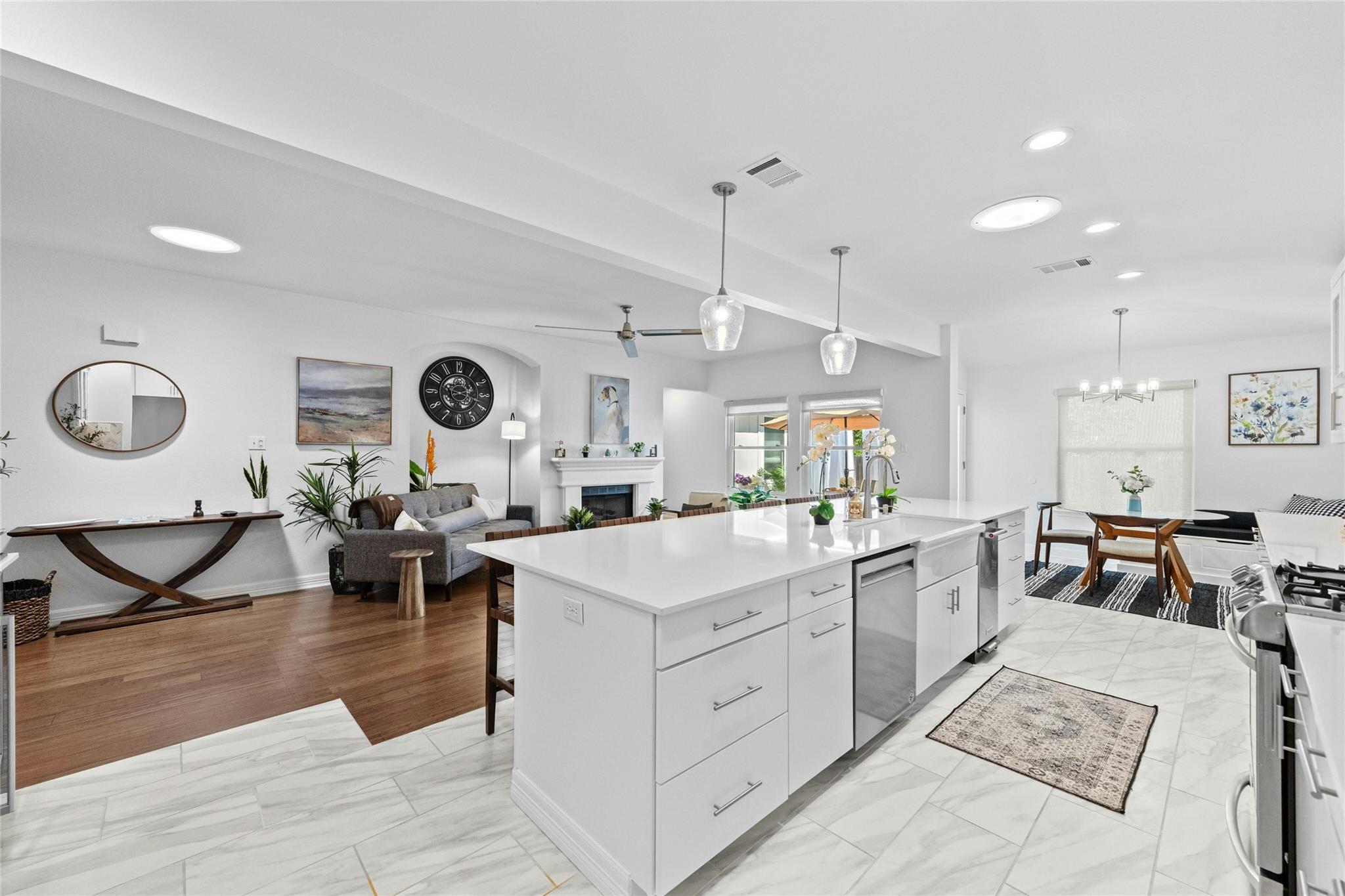 9205 Walsall Cv, Austin, TX 78749