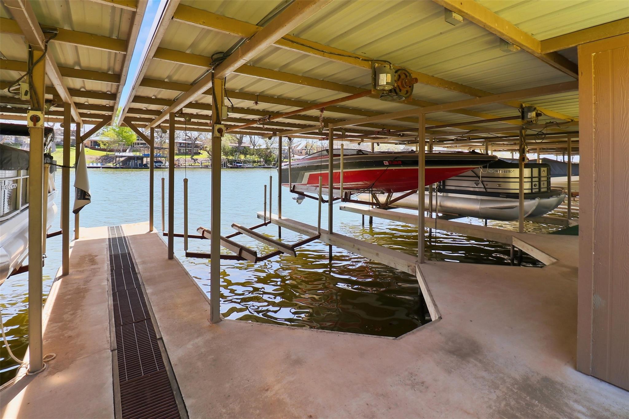 1071 Escalar Dr, Buchanan Dam, TX 78609