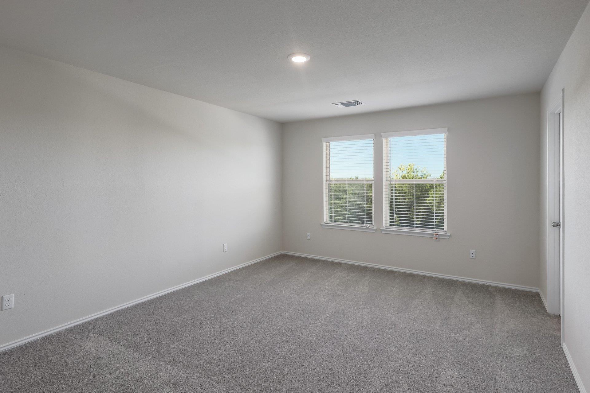 62 Snowy Plover Ln, Leander, TX 78642