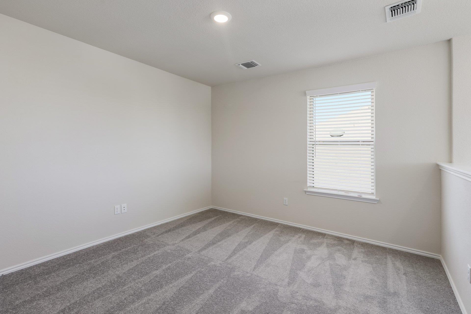 62 Snowy Plover Ln, Leander, TX 78642
