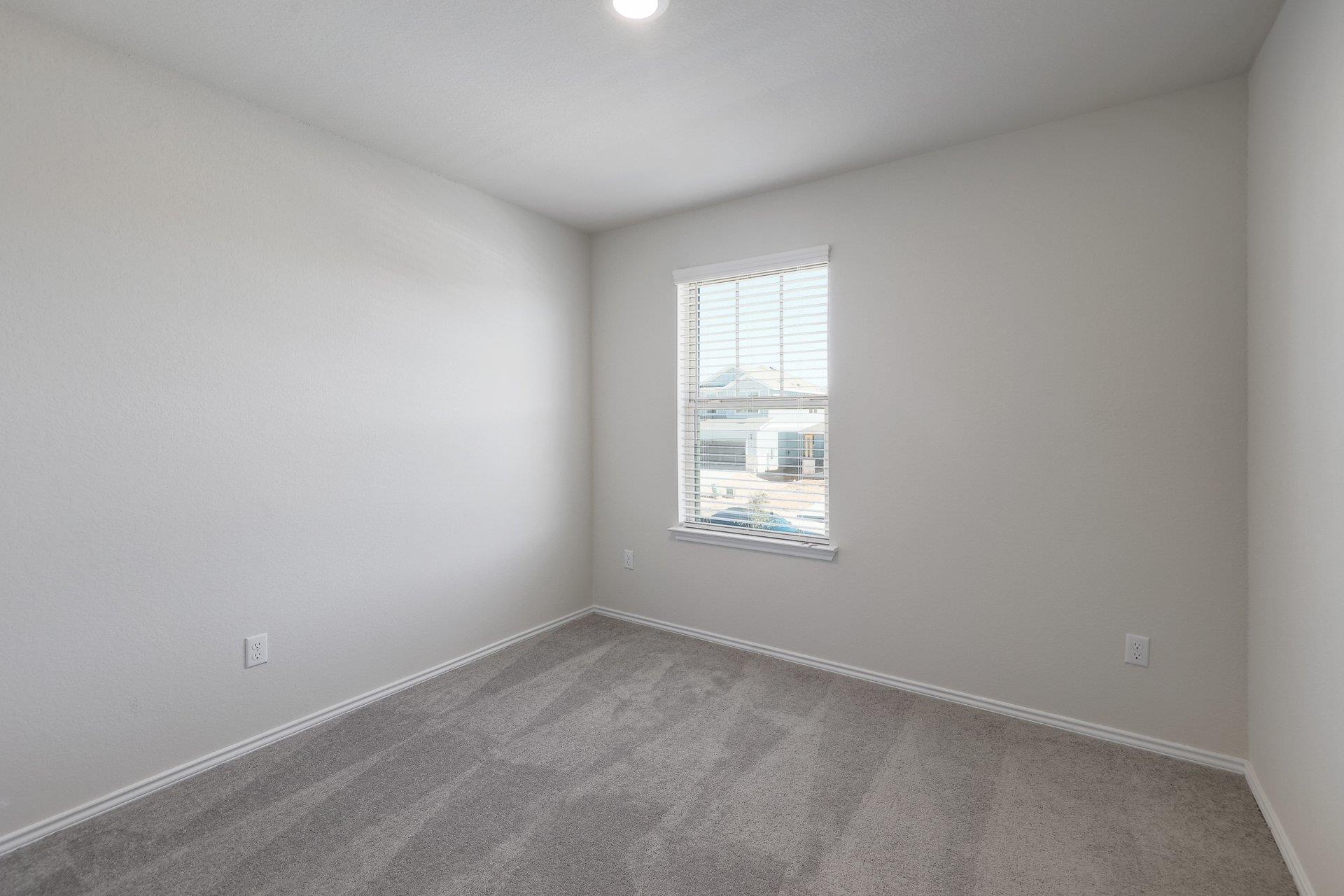 62 Snowy Plover Ln, Leander, TX 78642