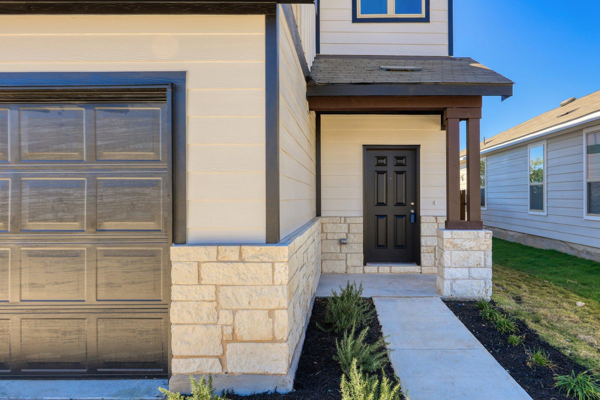 62 Snowy Plover Ln, Leander, TX 78642