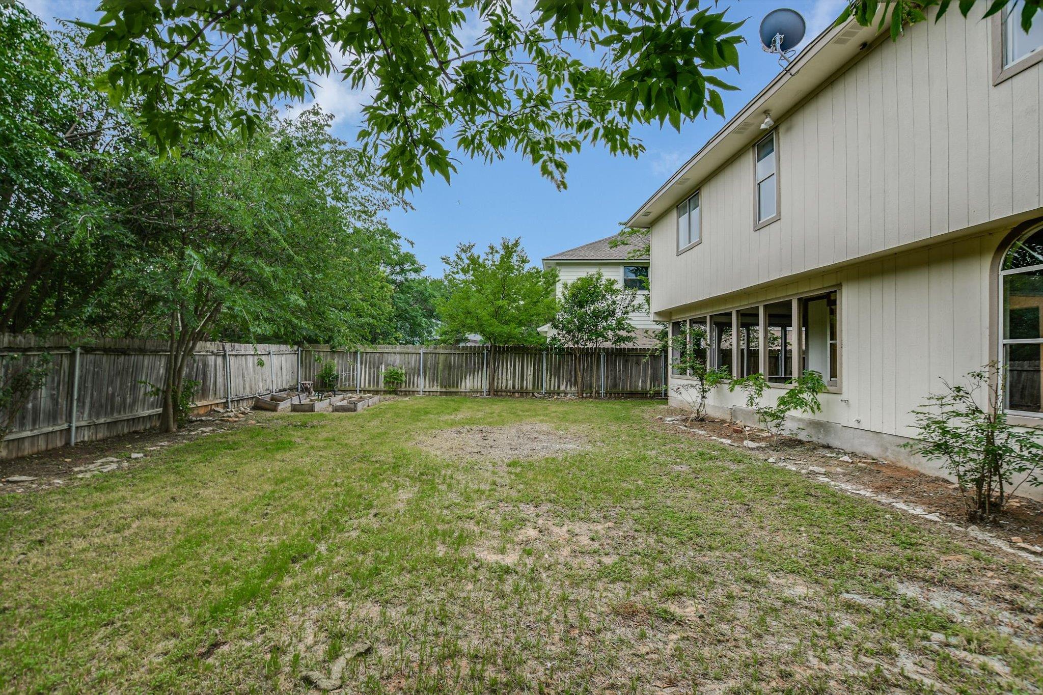 17607 Klamath Falls Dr, Round Rock, TX 78681