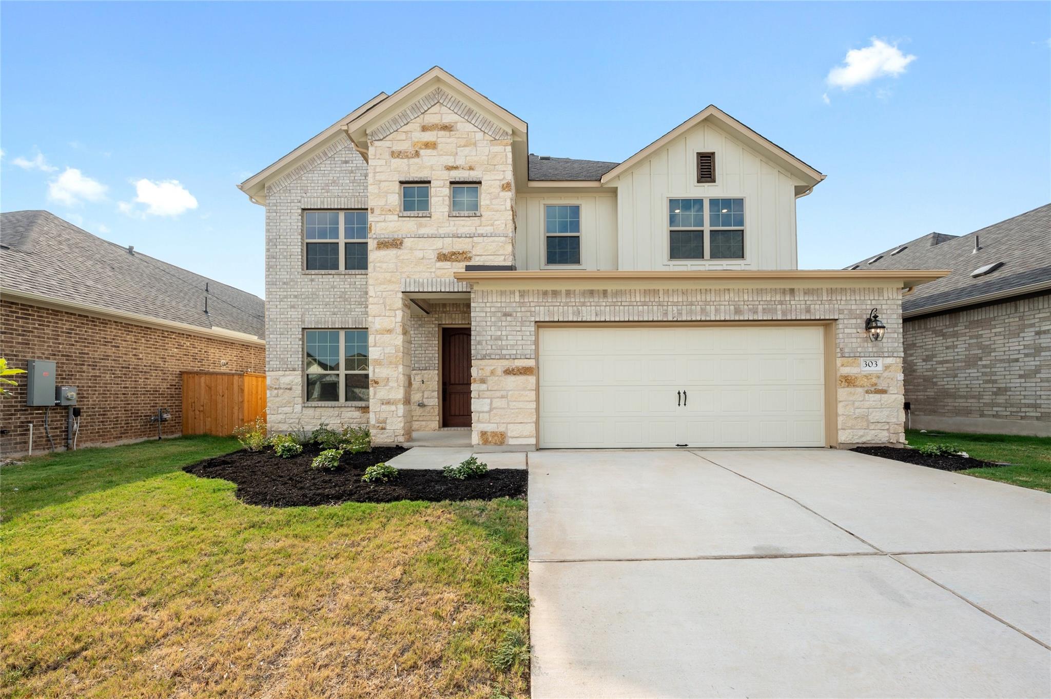 303 Fawn River Run, Kyle, TX 78640