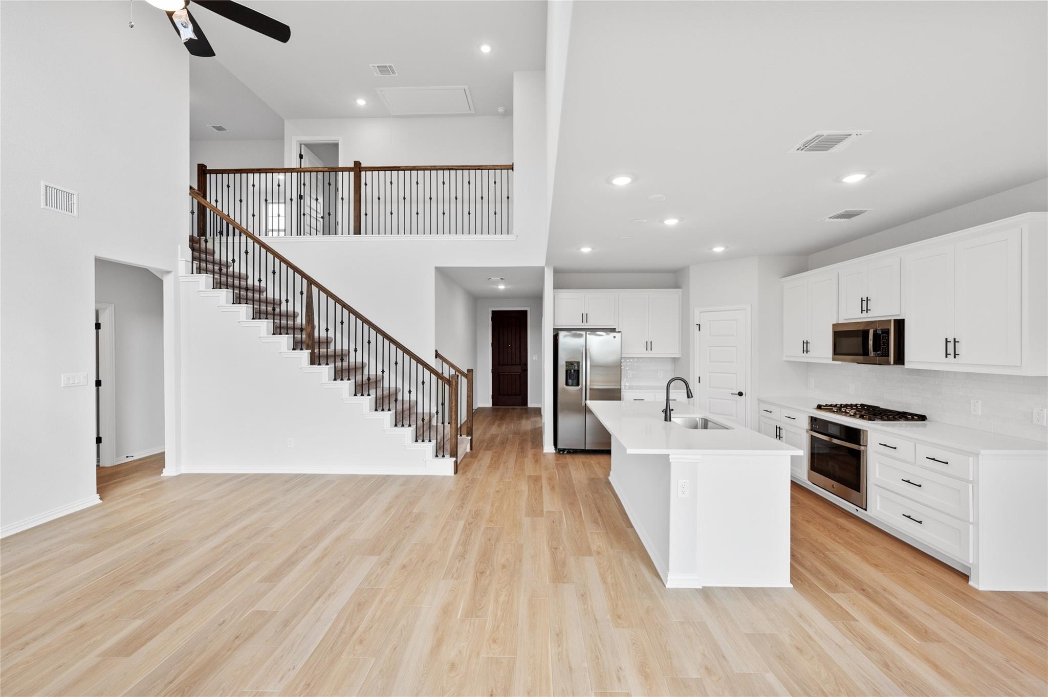 303 Fawn River Run, Kyle, TX 78640