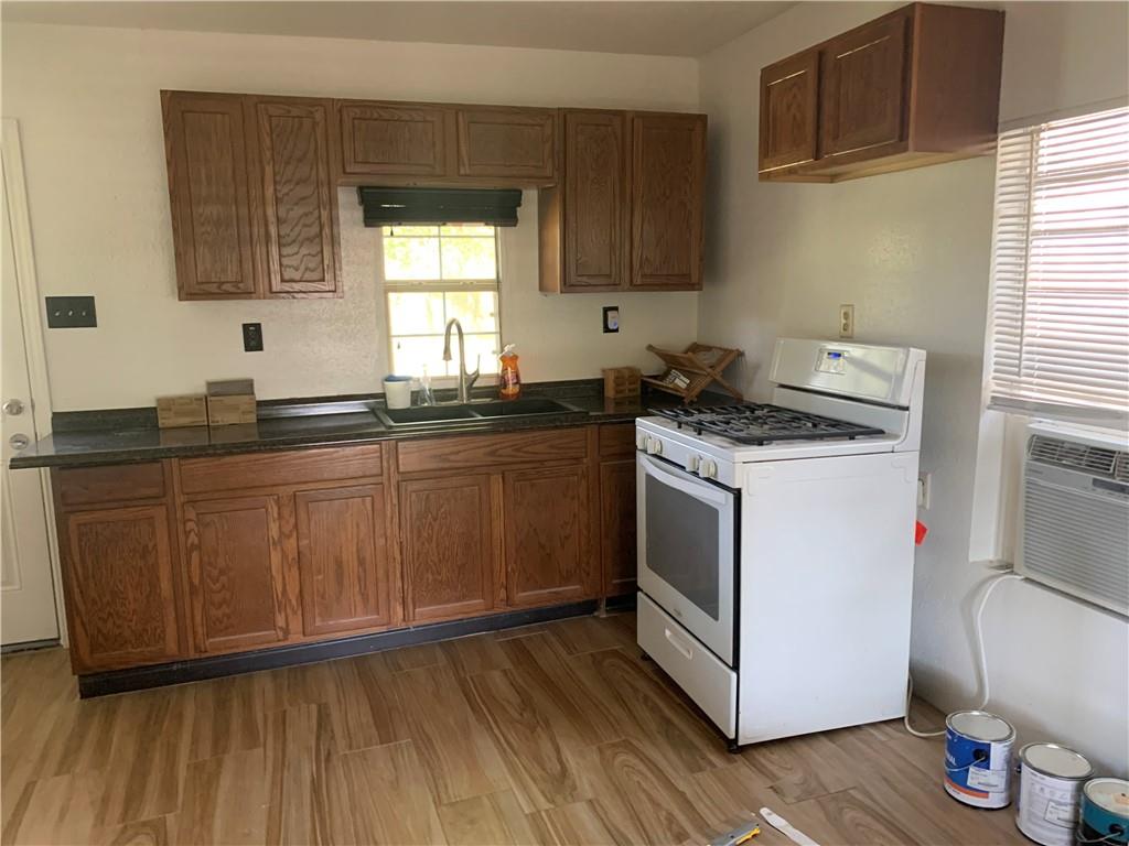 109 S Buffalo Ave, Cedar Park, TX 78613