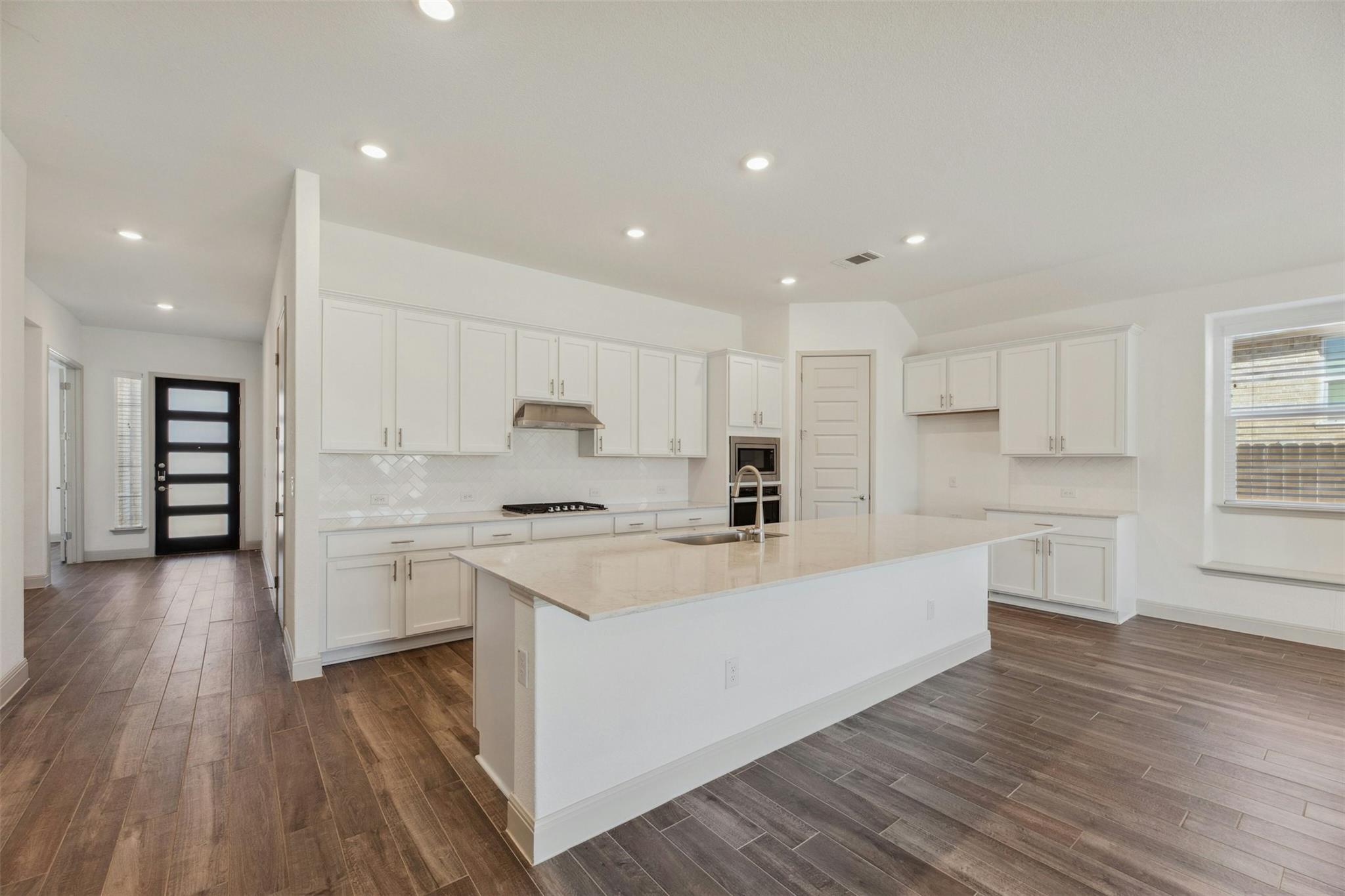 1736 Weavers Bnd, Georgetown, TX 78628