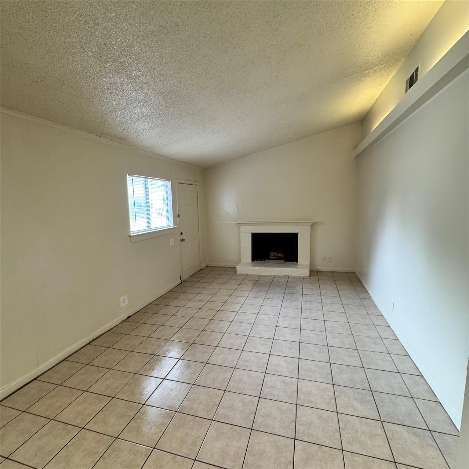 1626 Royal Hill Dr # B, Austin, TX 78741