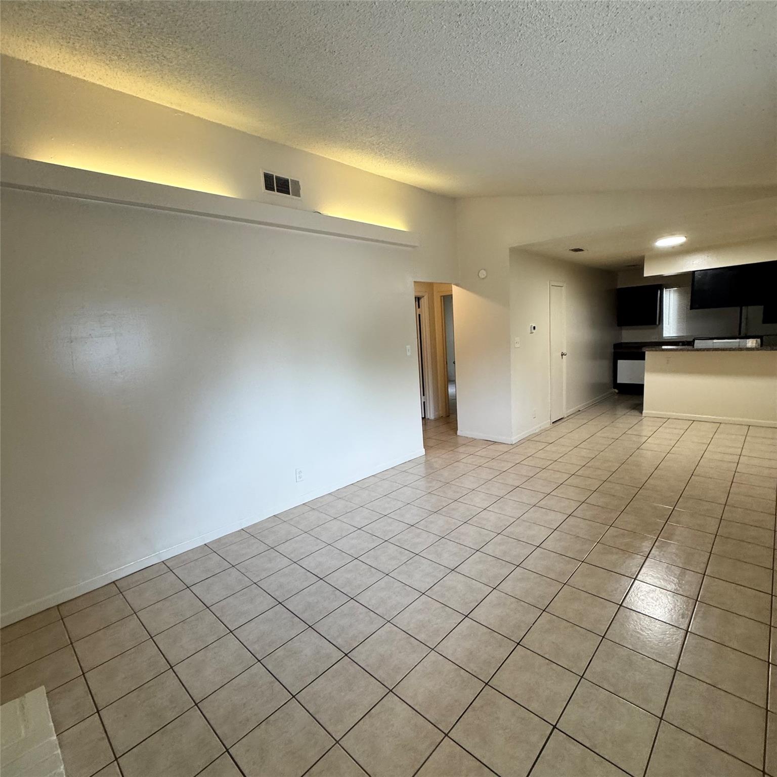 1626 Royal Hill Dr # B, Austin, TX 78741