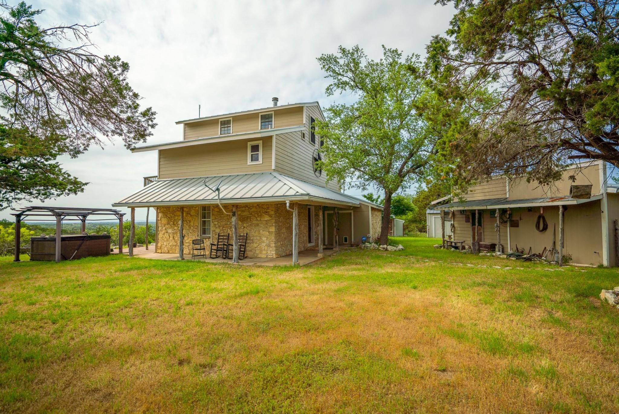 3230 W Fitzhugh Rd, Dripping Springs, TX 78620