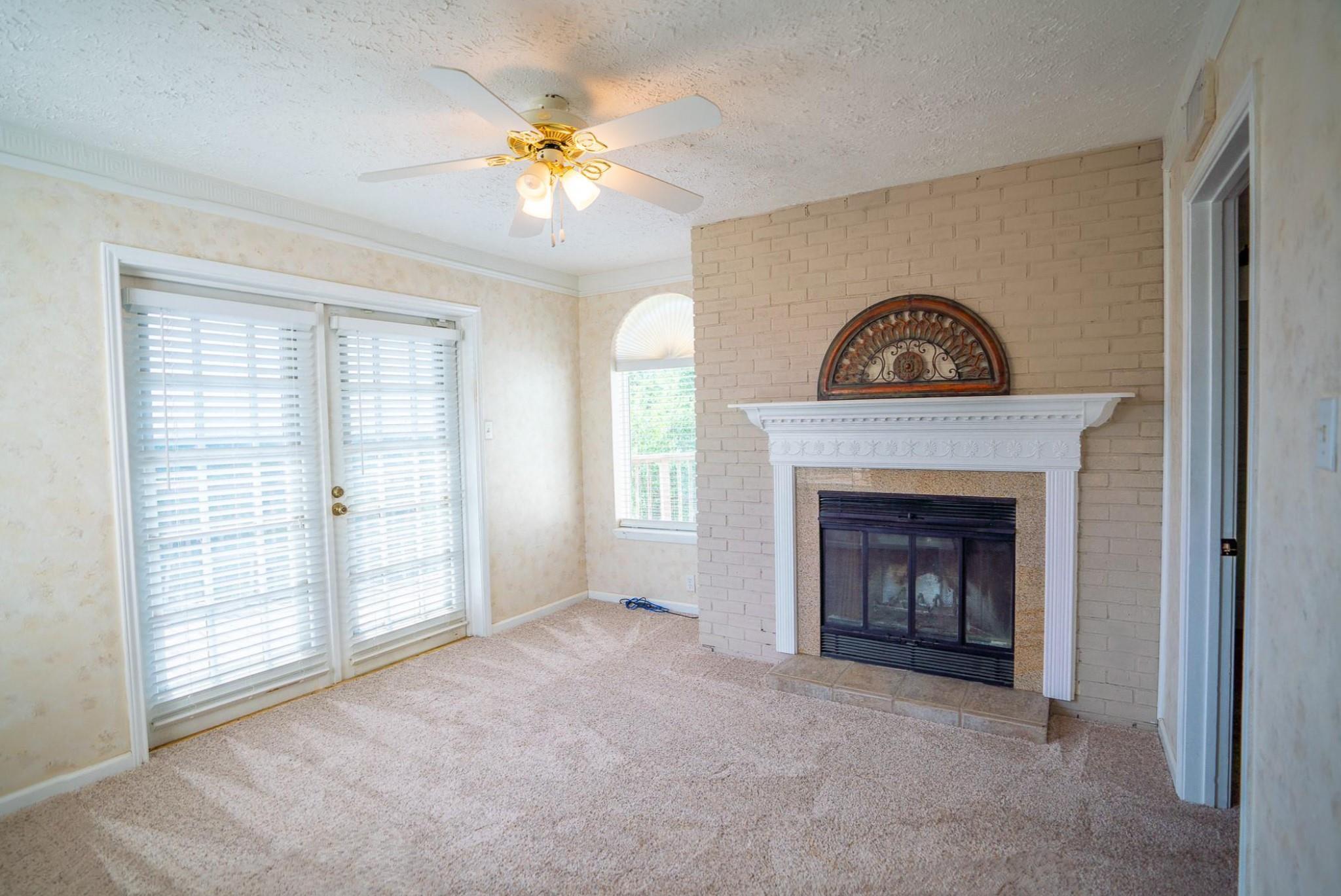 3230 W Fitzhugh Rd, Dripping Springs, TX 78620