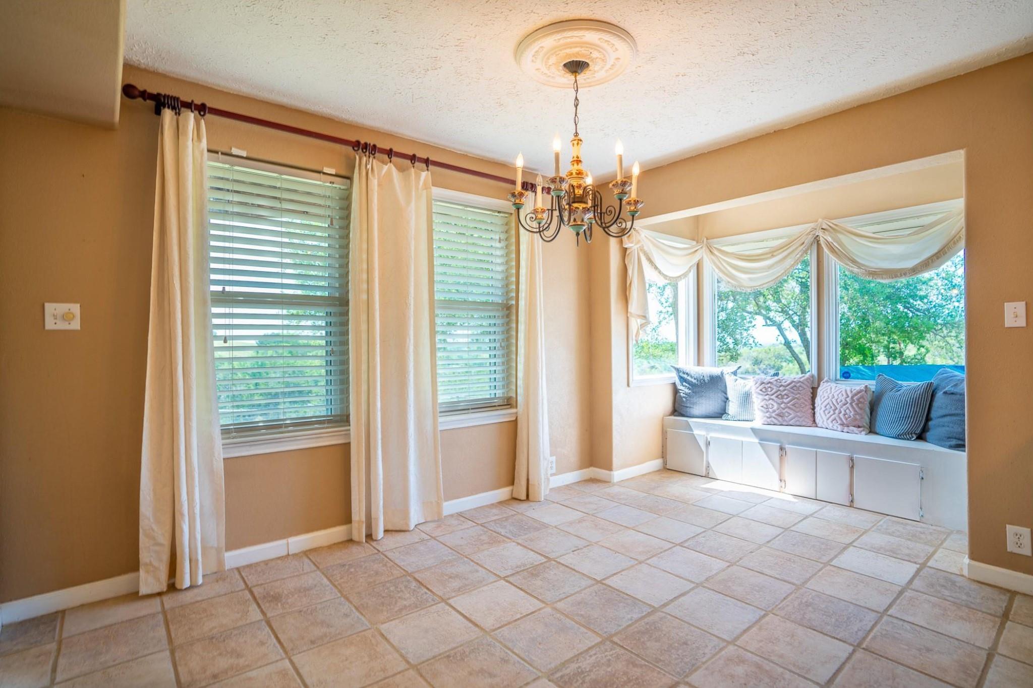 3230 W Fitzhugh Rd, Dripping Springs, TX 78620