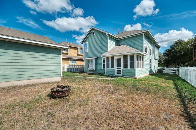 205 Polk, Kyle, TX 78640