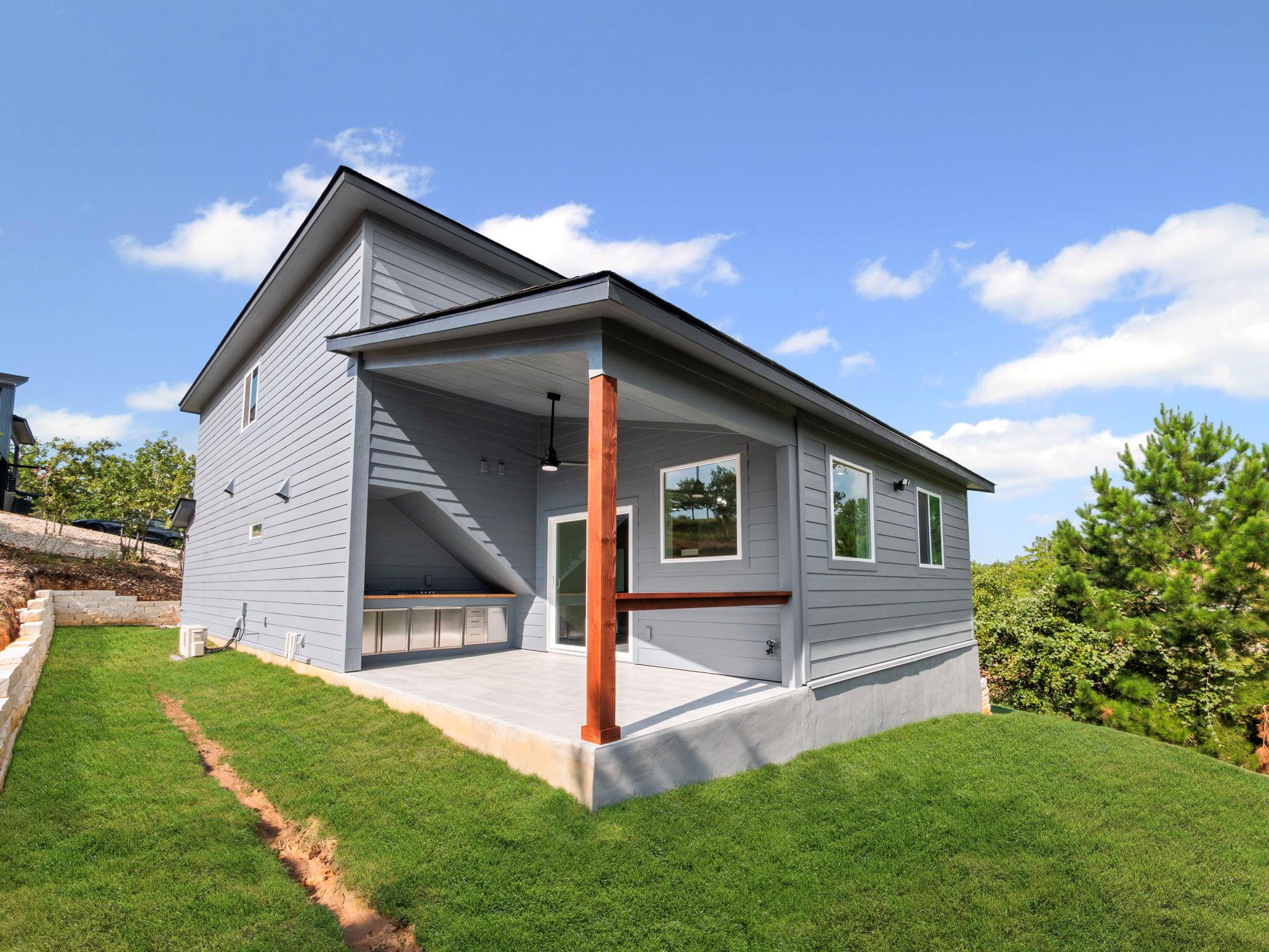 173 Kahalulu Dr, Bastrop, TX 78602