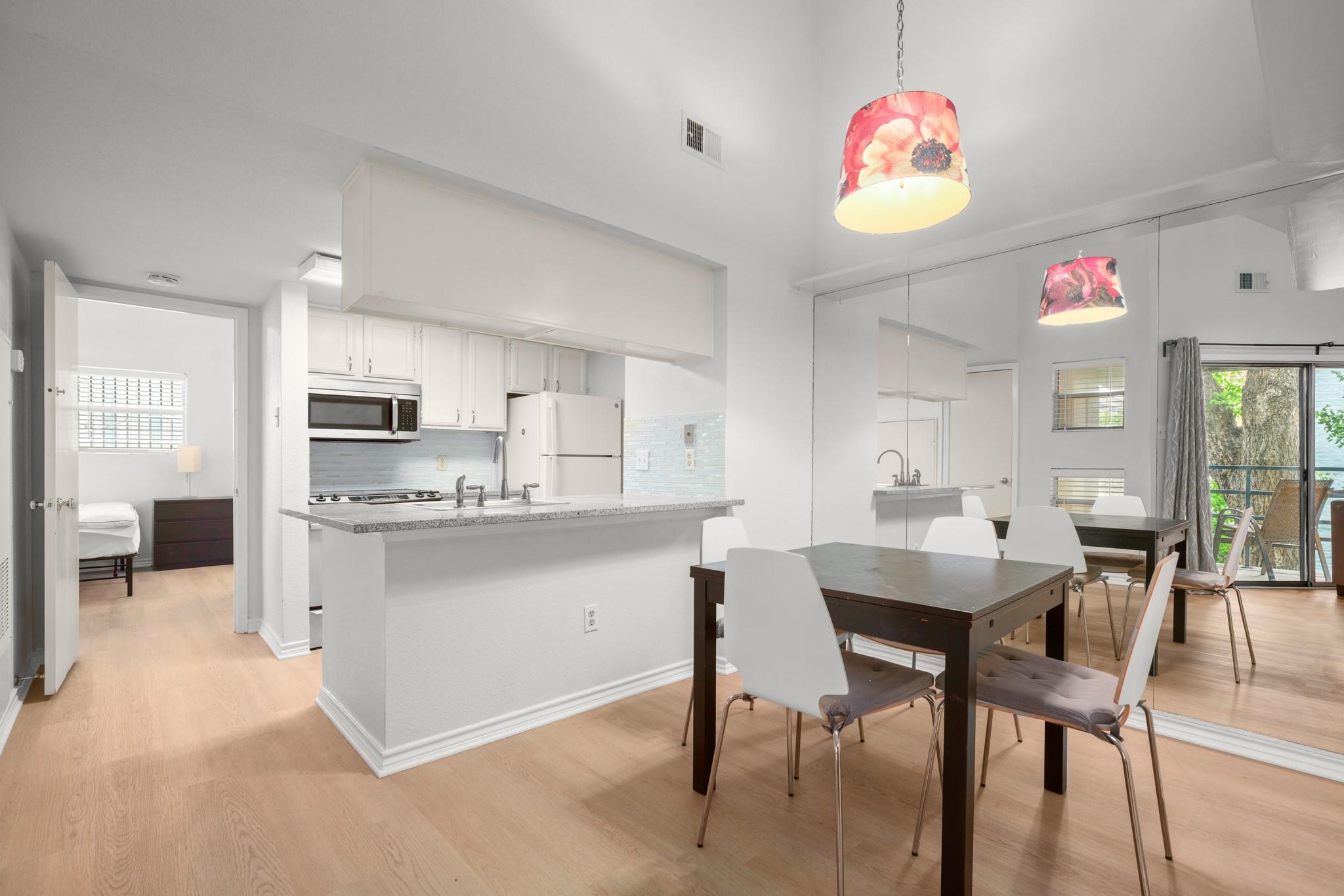 2311 Nueces St # 303, Austin, TX 78705