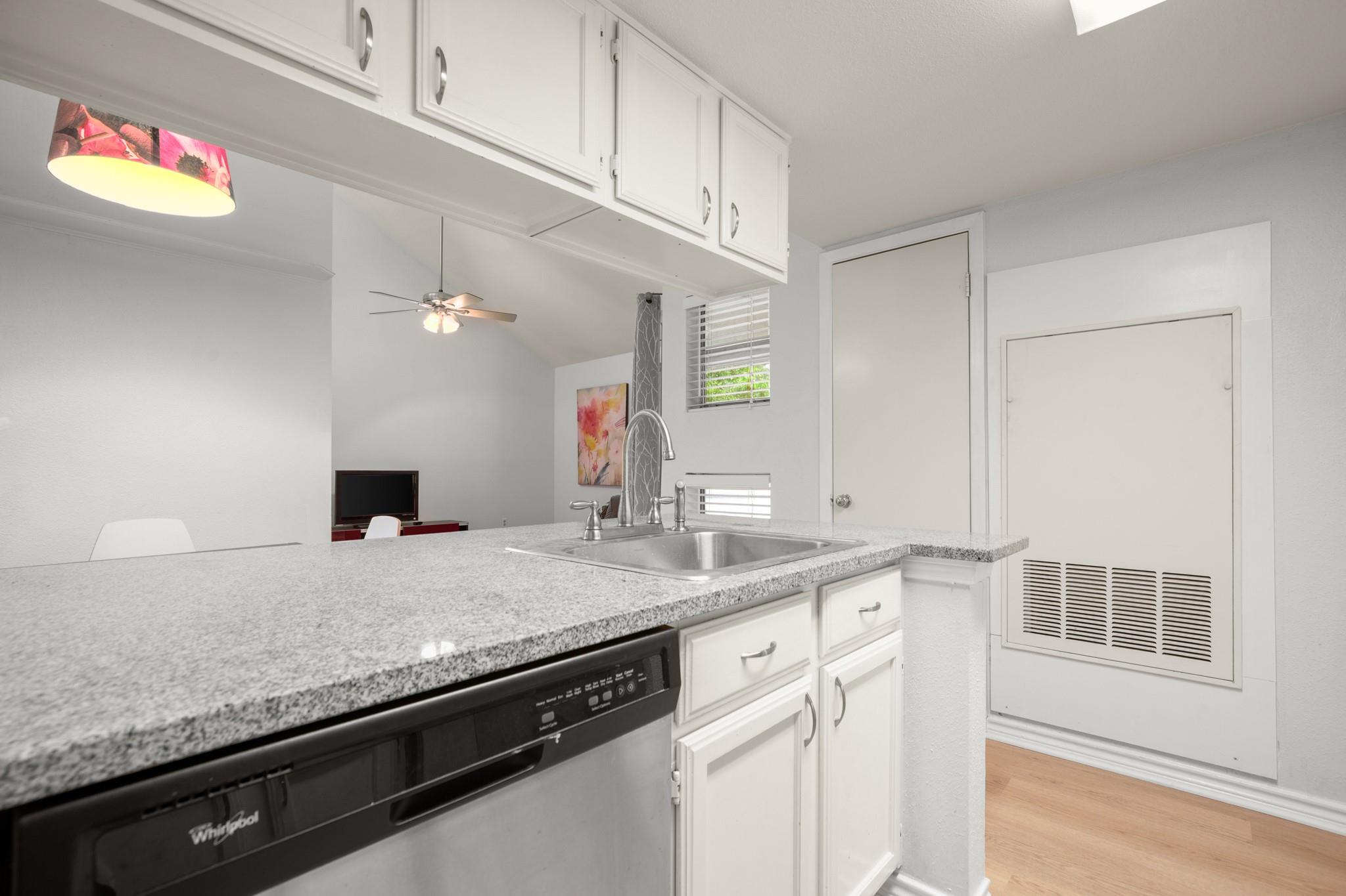 2311 Nueces St # 303, Austin, TX 78705