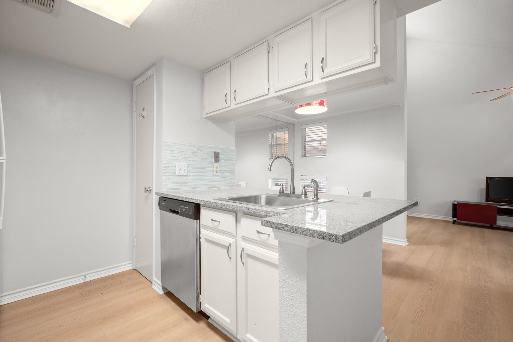 2311 Nueces St # 303, Austin, TX 78705