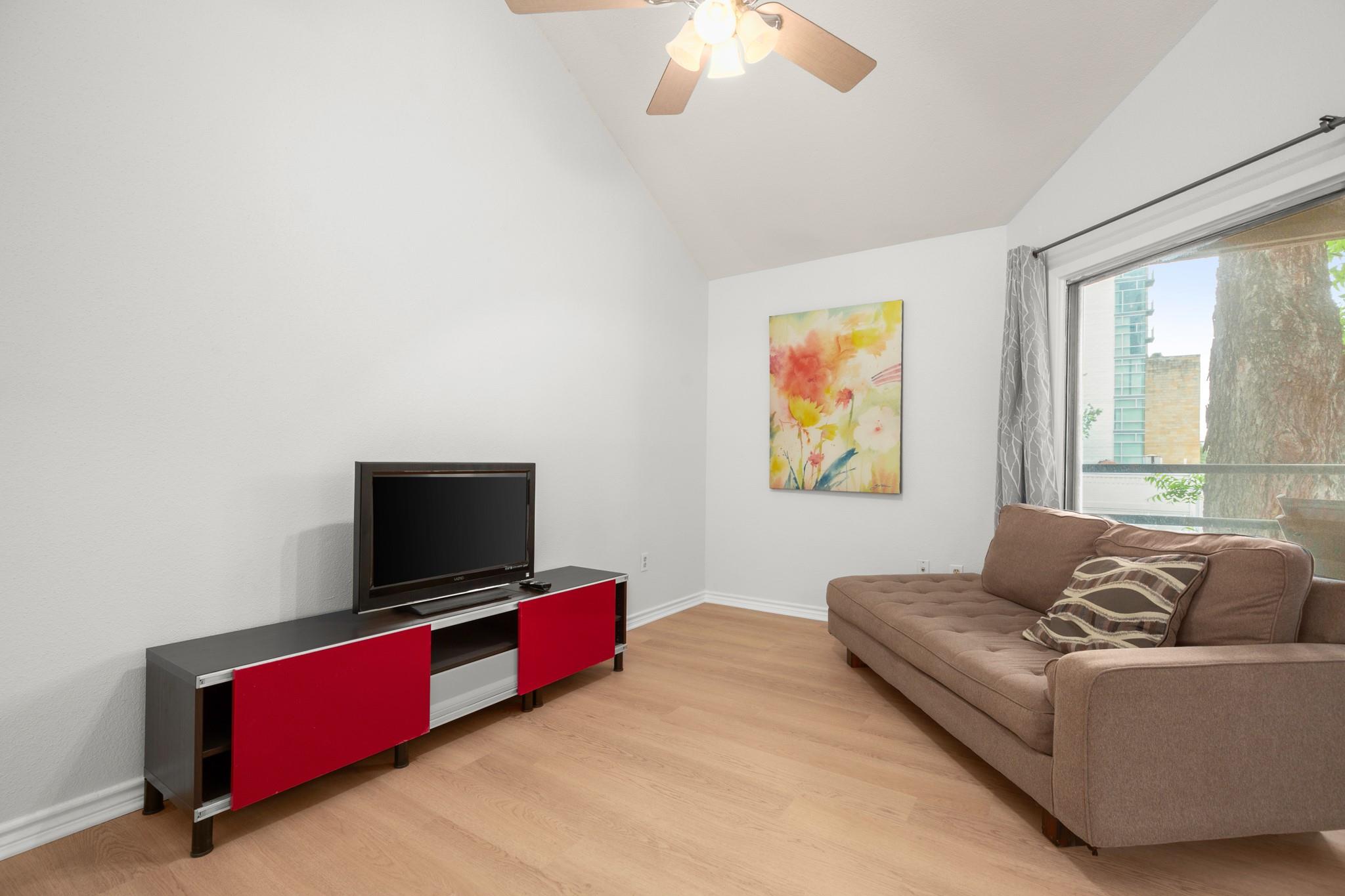 2311 Nueces St # 303, Austin, TX 78705