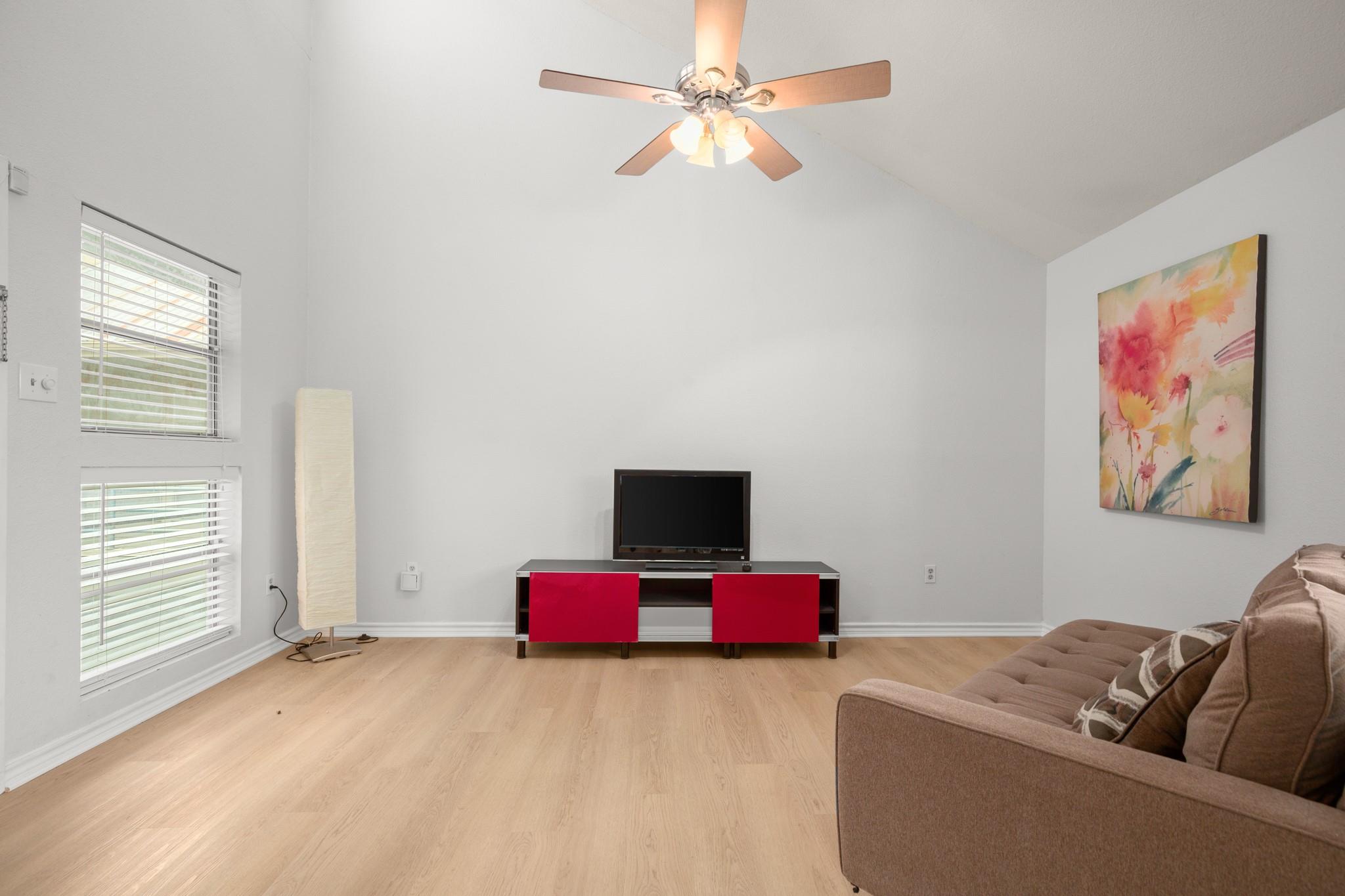 2311 Nueces St # 303, Austin, TX 78705