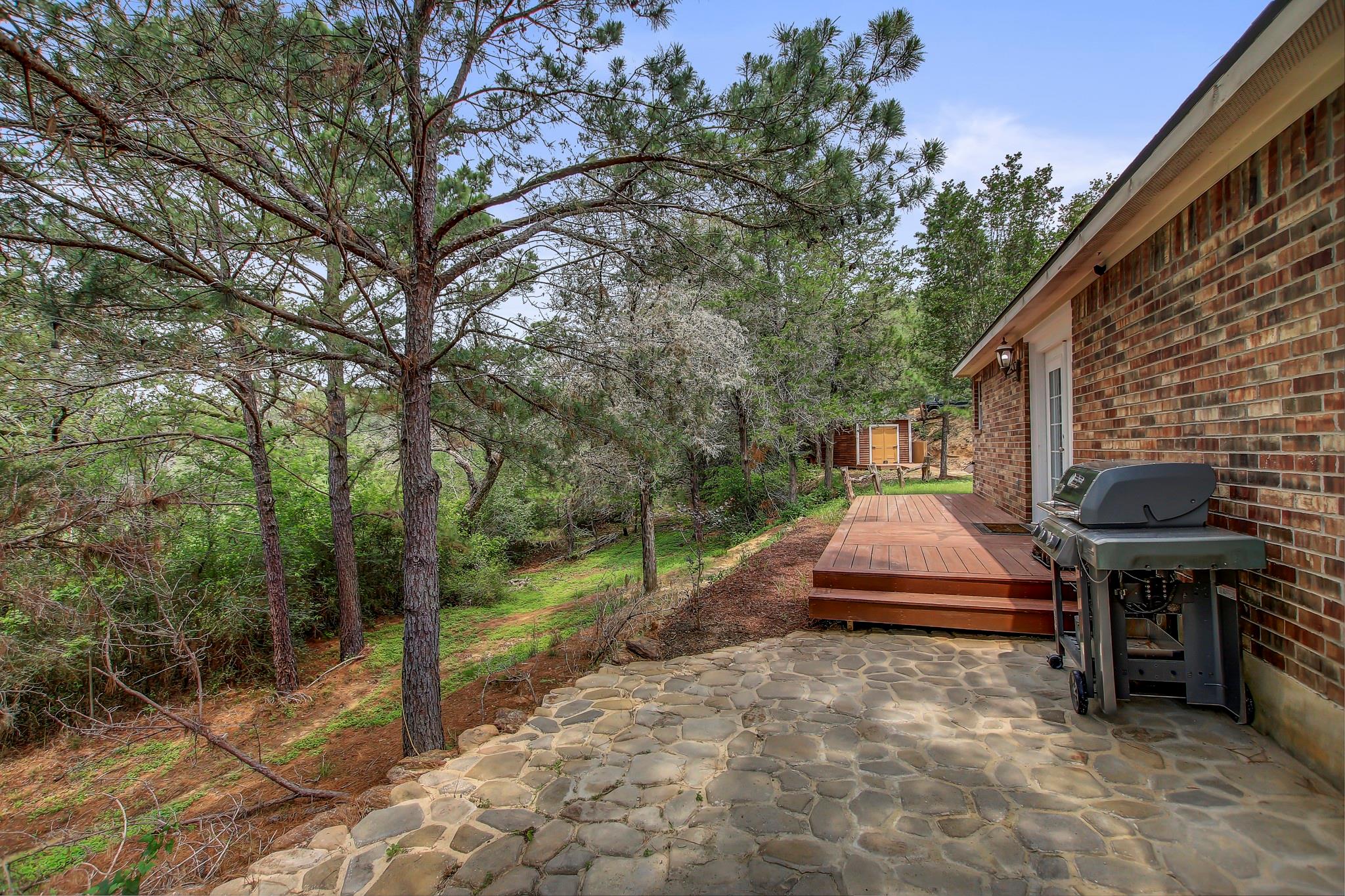 211 Ulupau Cir, Bastrop, TX 78602