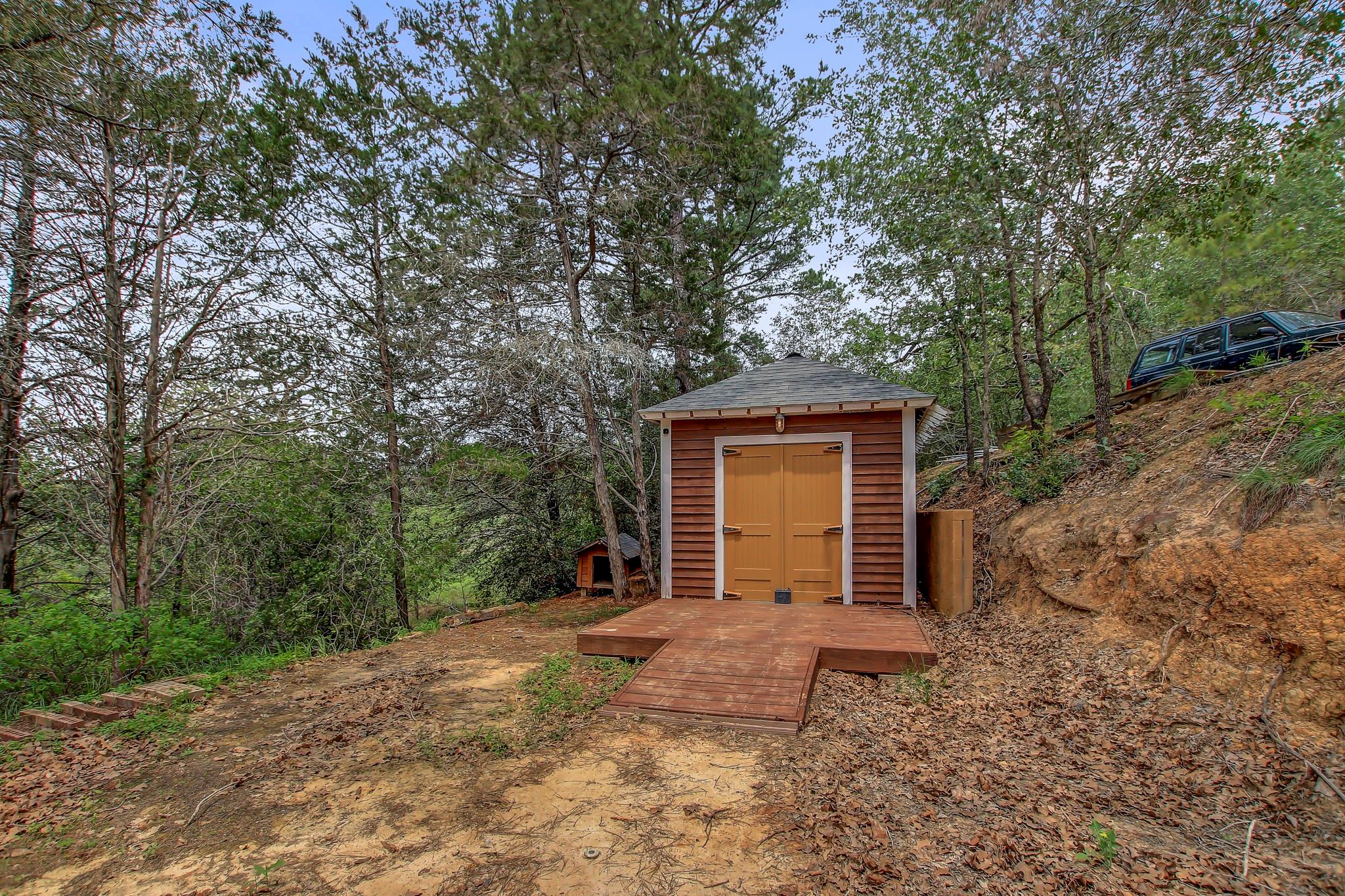 211 Ulupau Cir, Bastrop, TX 78602