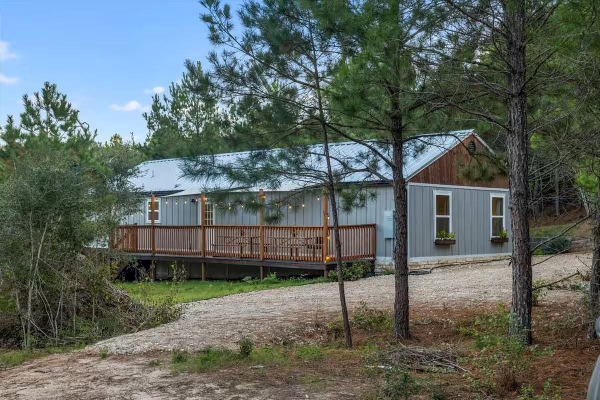 201 Winfield Thicket Rd, Bastrop, TX 78602