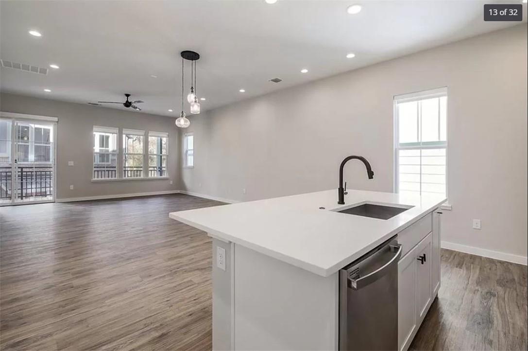 3809 Valley View Rd # 16, Austin, TX 78704