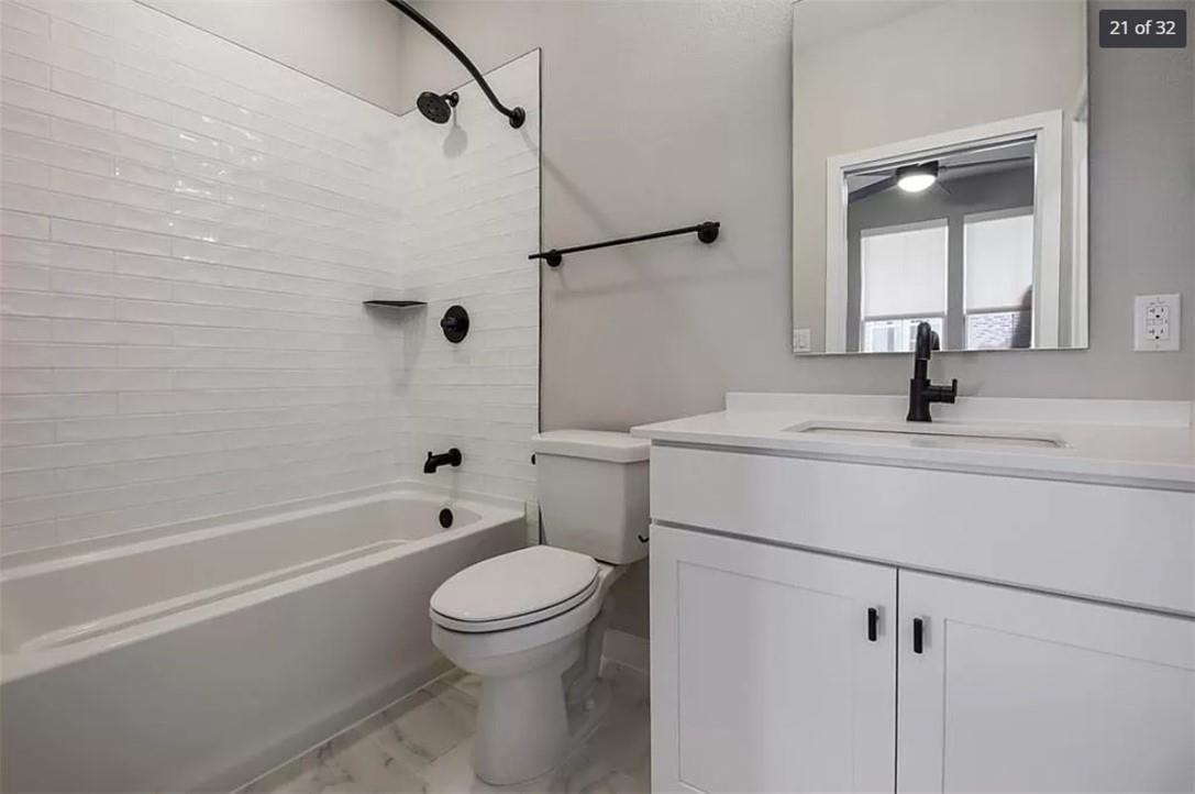 3809 Valley View Rd # 16, Austin, TX 78704