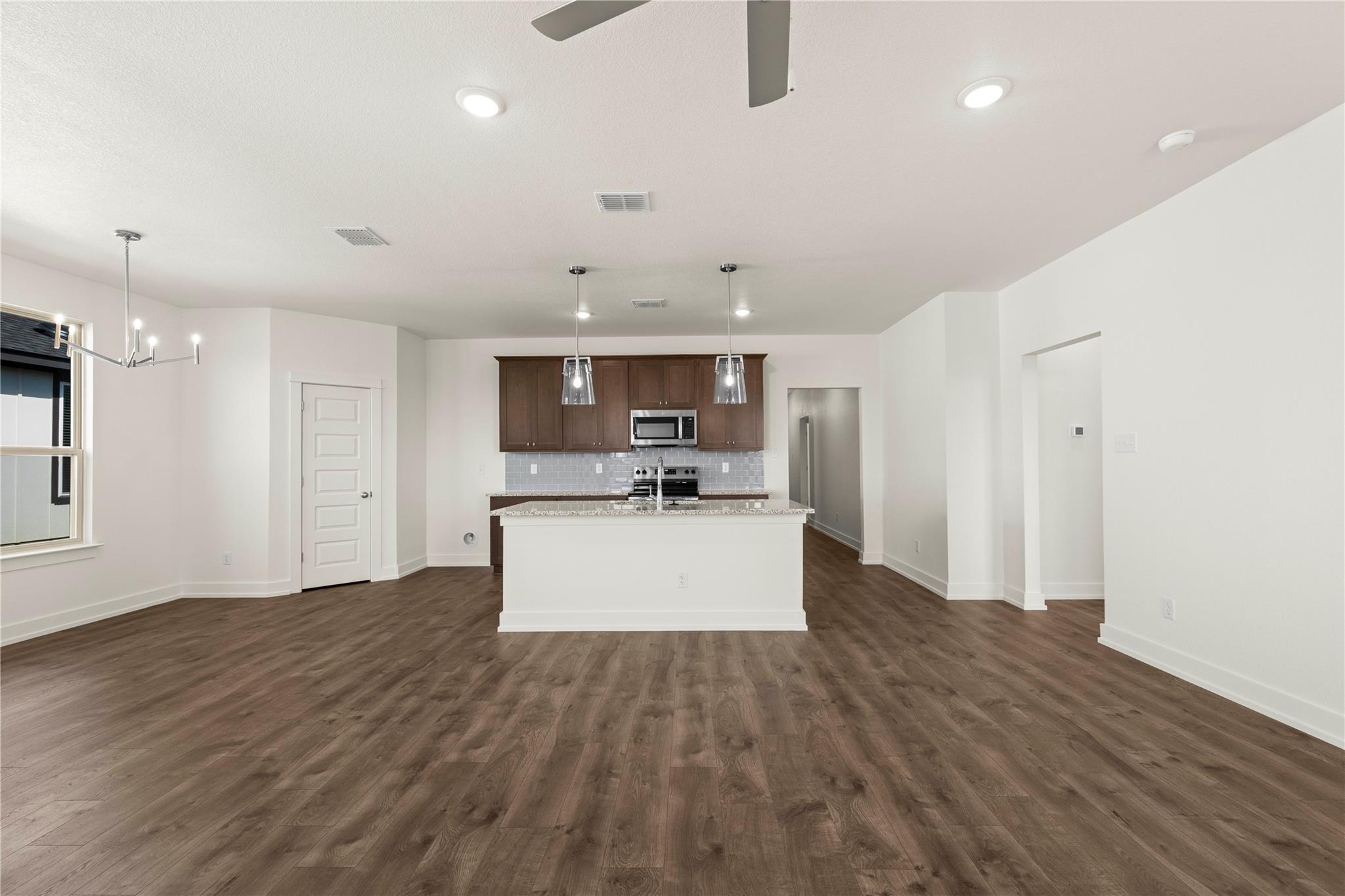 552 Gus Loop, Georgetown, TX 78626