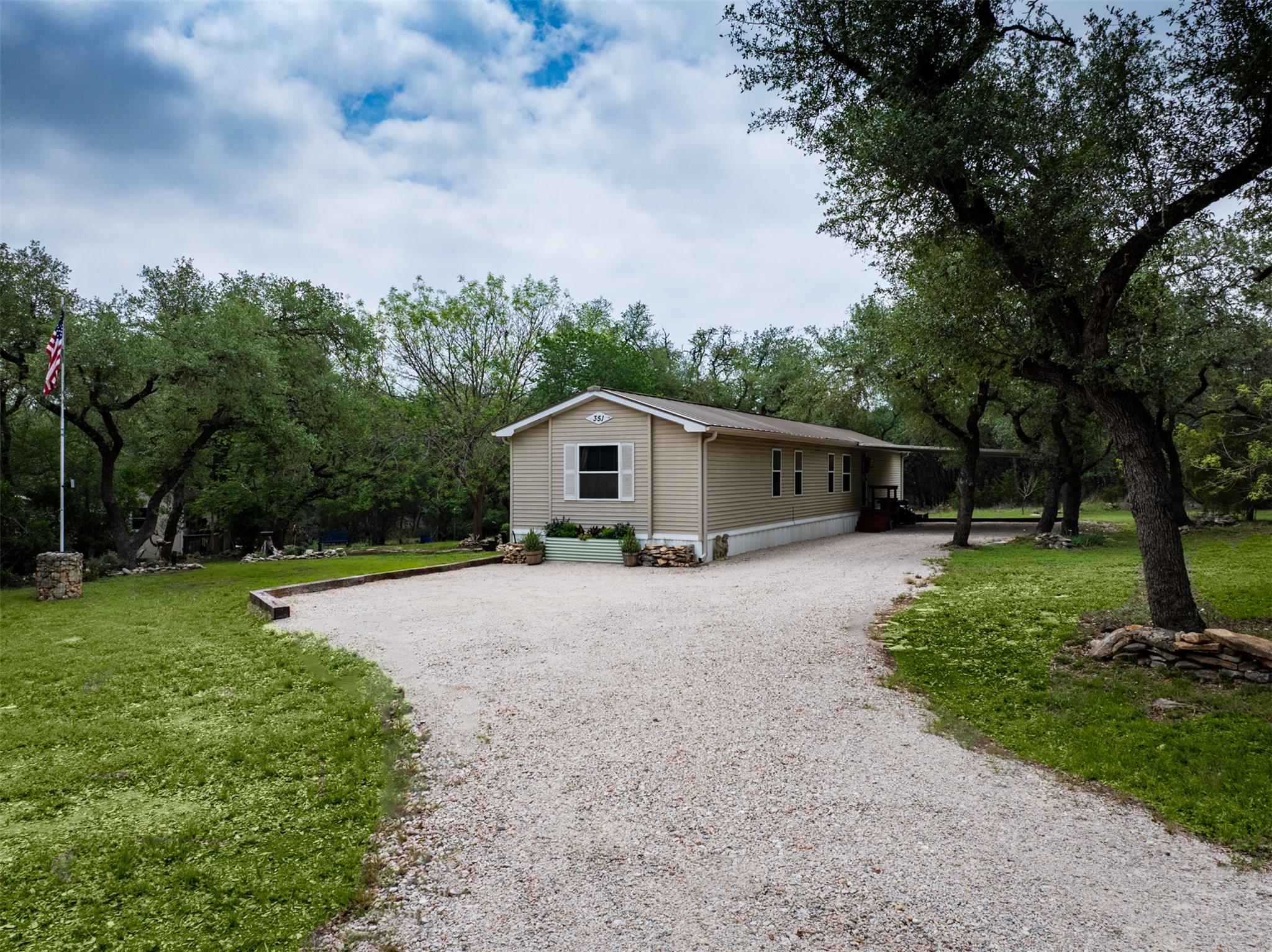 351 Lonesome Trl, Driftwood, TX 78619